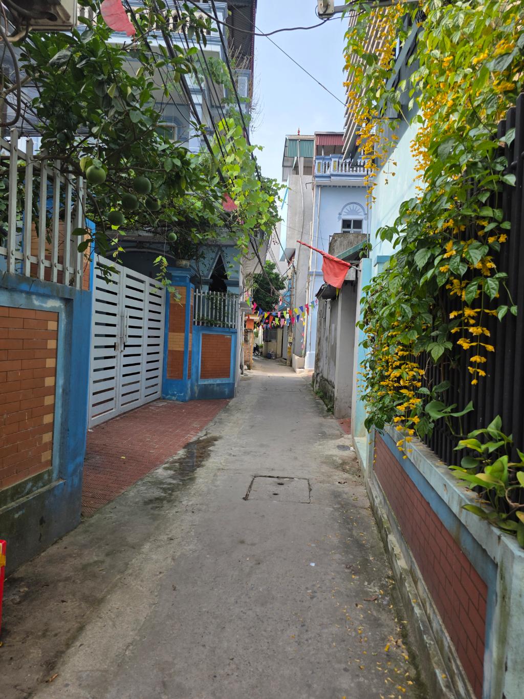 Nhà Thanh Trì 4 tầng, ô tô gần, giá tốt