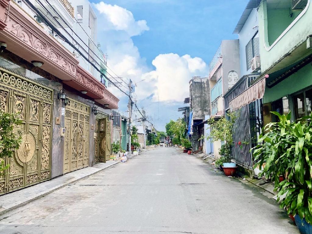 Bán nhà 4 tầng mới xây 54m² gần ngã tư Bốn Xã Bình Tân giá 5.5 tỷ