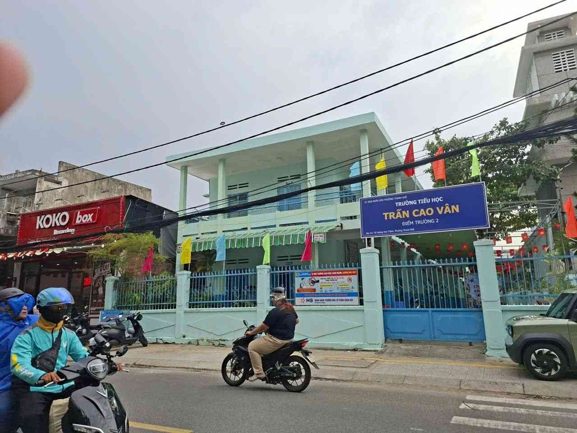 Bán nhà riêng diện tích 46,9m2 tại phường Hoàng Hoa Thám, giá 2,45 tỷ đồng
