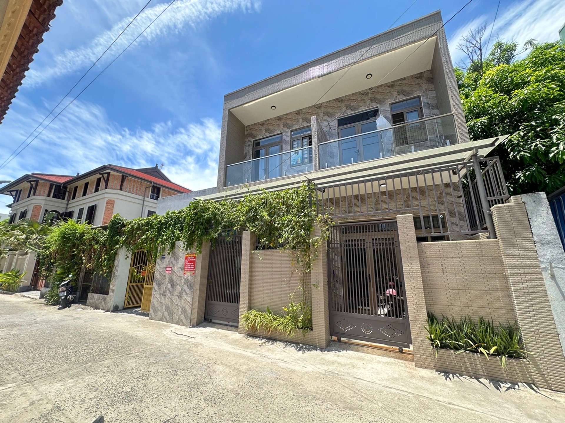 Bán đất tặng nhà gần biển Mỹ Khê, Đà Nẵng - Diện tích đất 570m² - Giá 7x tỷ