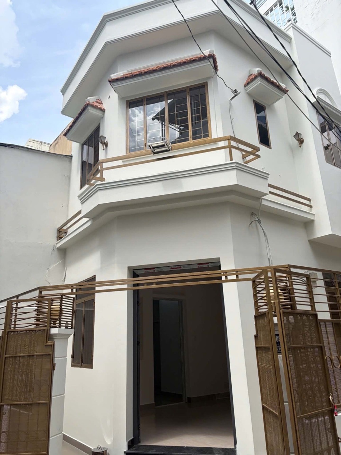 Nhà riêng 2 tầng, 42m², khu vực Phường 1, Quận Phú Nhuận, nhà 2 mặt hẻm, thoáng mát quanh năm.