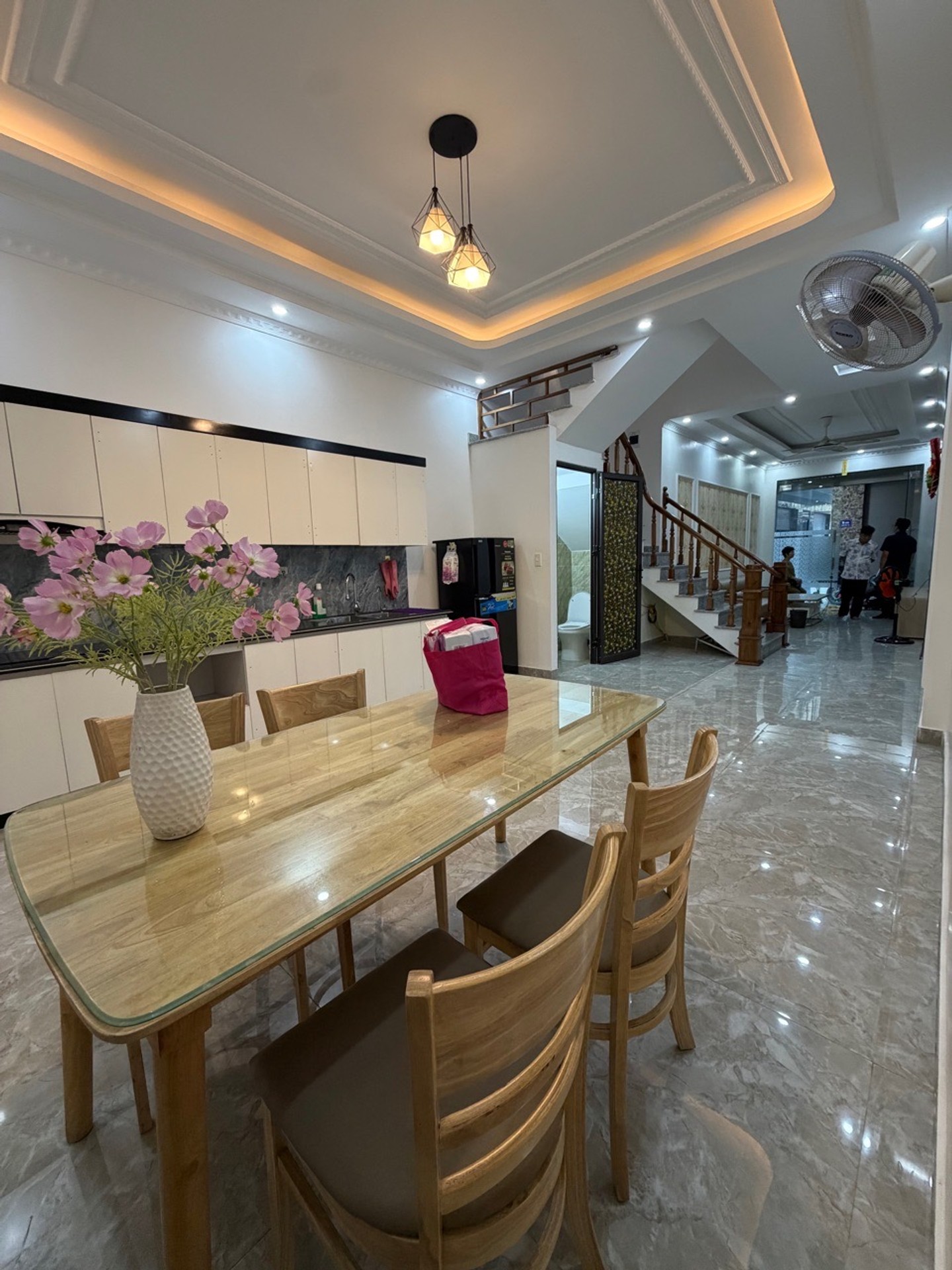 Bán nhà ngã ba Văn Cao, Ngô Gia Tự 62 m2 - 4 tầng - chỉ 3,65 tỷ.