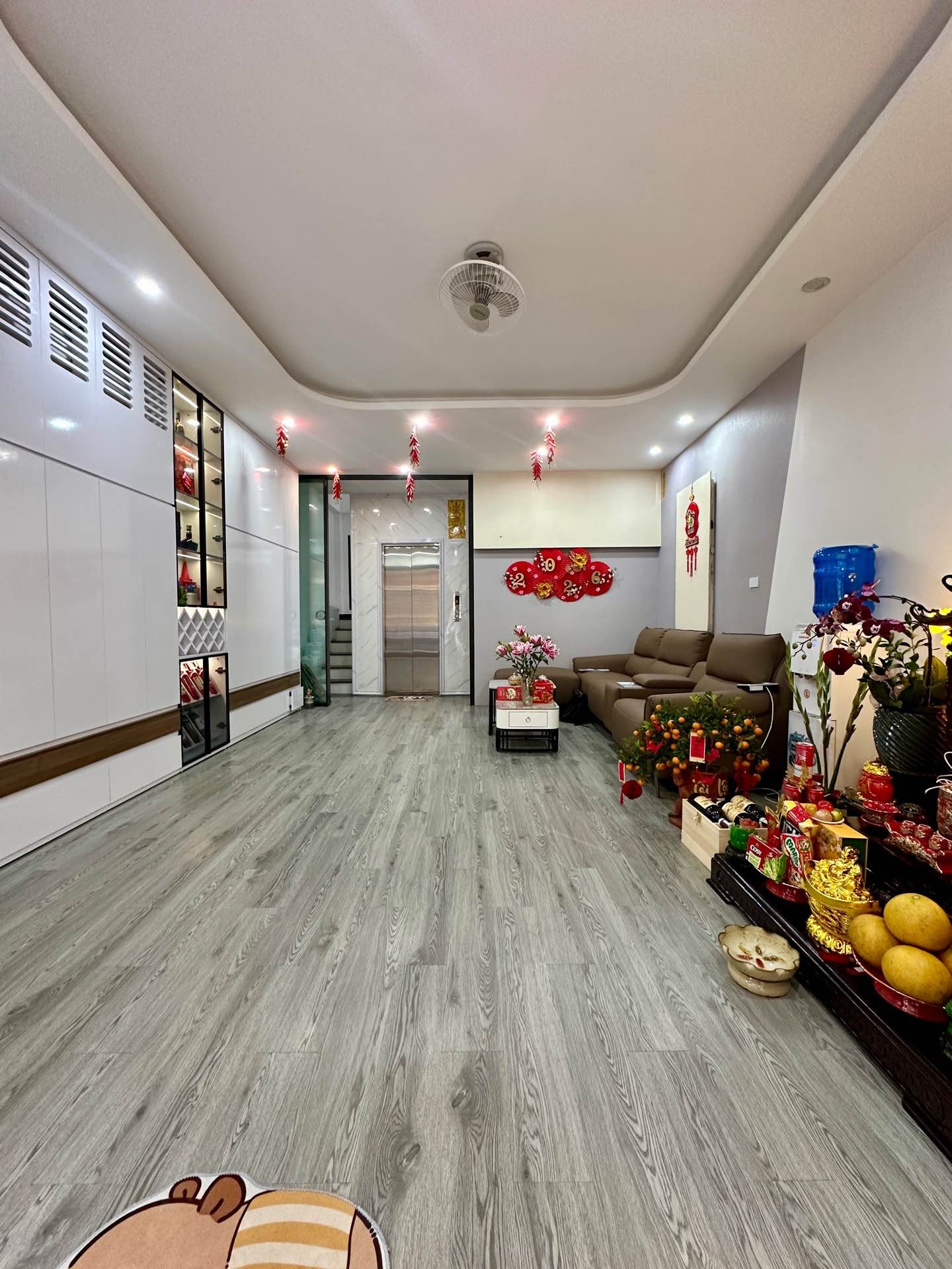 Nhà 6 tầng có thang máy, ngõ ô tô, giá tốt tại quận Hai Bà Trưng, phố Đại La, gần ĐH Kinh Tế, 48m2