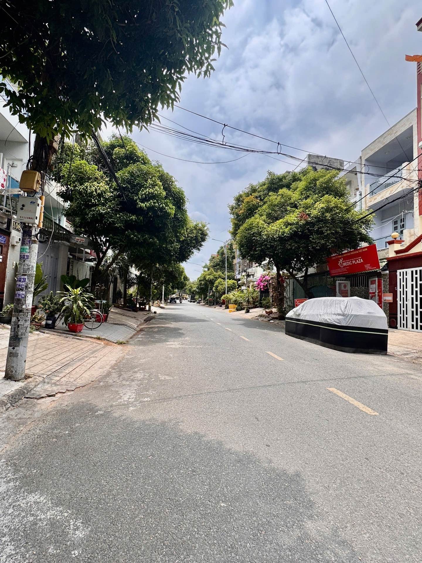 Bán nhà mặt phố 4 tầng 76m² tại KDC Bình Phú, Quận 6, giá 13.6 tỷ