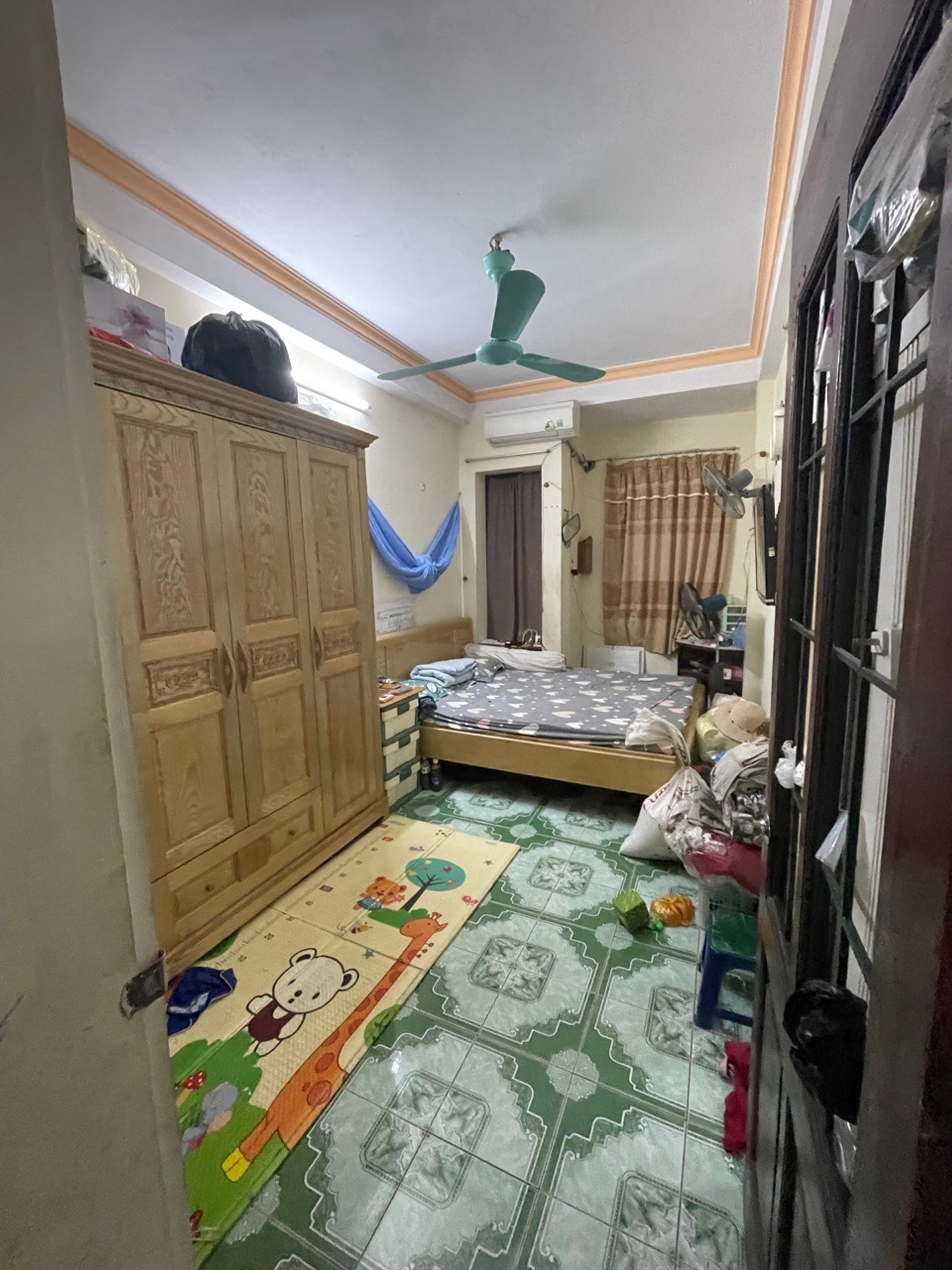 Nhà 5 tầng 3 ngủ gần cầu Giấy, ngõ ô tô tránh, giá sốc giảm 500 triệu