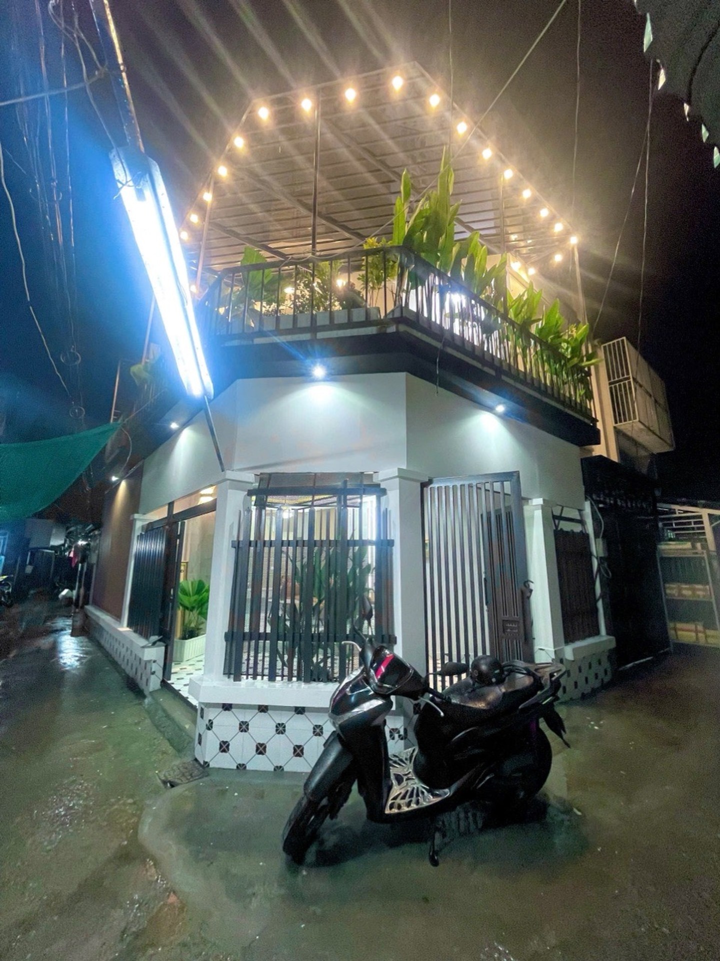 NHÀ GÓC THOÁNG – SHR – SỔ 2026 . 50M2_ 3 TẦNG
THỊ TRẤN NHÀ BÈ _HTP. NHỈNH 3 TỎI (TL)