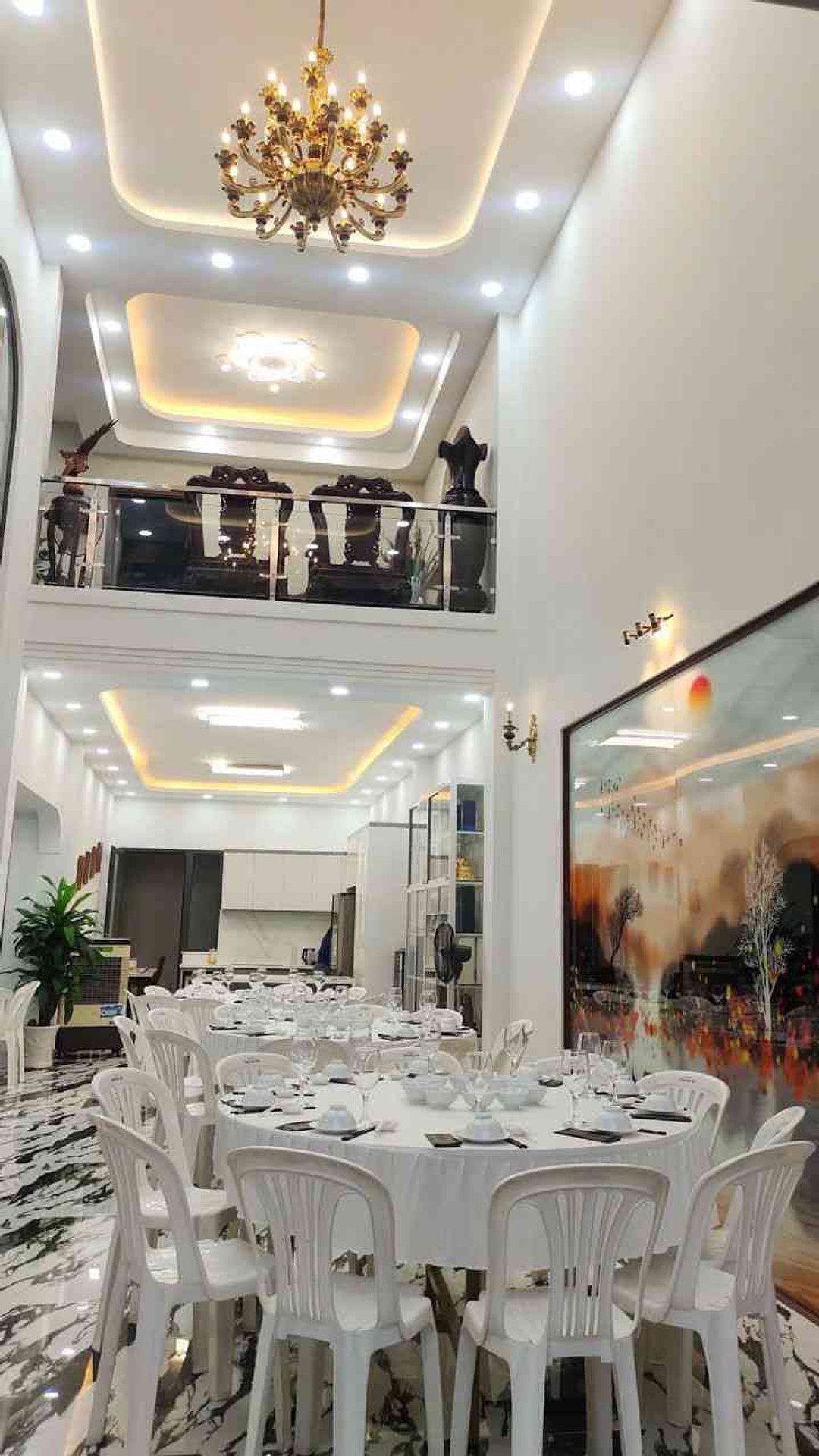 Biệt thự sang trọng tại khu vực Hiệp Bình Thủ Đức, 160m2, Ngang Tận 8m, 500m Ra Phạm Văn Đồng