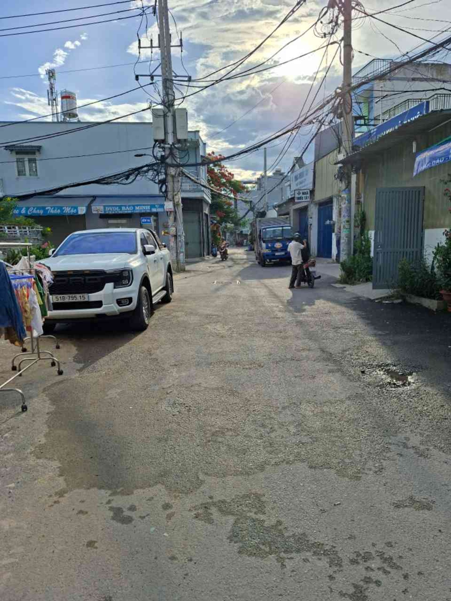 Nhà 4 tầng kiên cố, hẻm xe hơi, sổ hoàn công sẵn sàng chốt tại Bình Tân