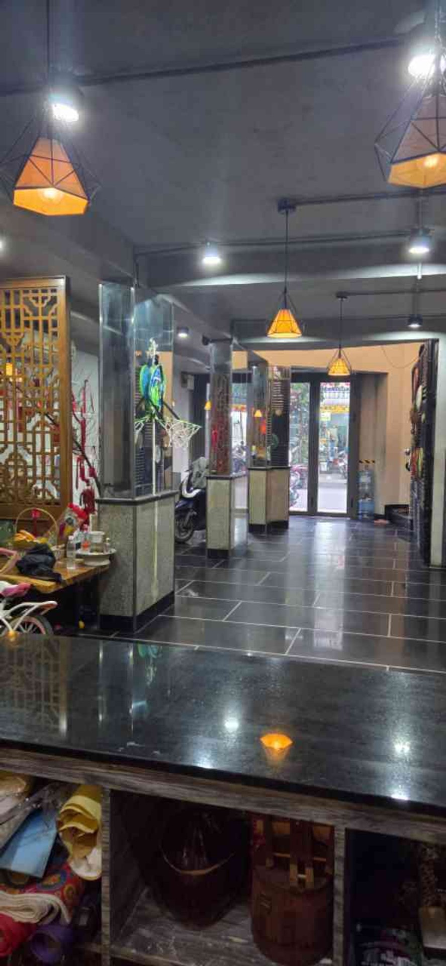 Bán nhà mặt phố 5 tầng 84m2 khu kinh doanh sầm uất tại Quận 11