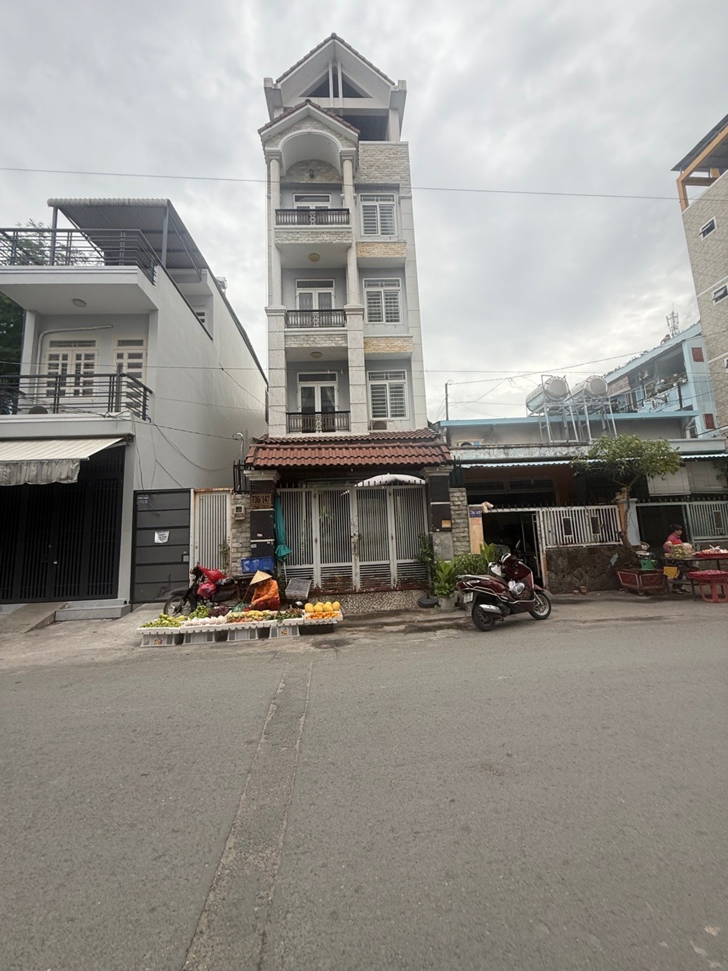 Cơ hội sở hữu nhà 5 tầng mặt tiền rộng, đường xe tải tại Gò Vấp giá tốt
