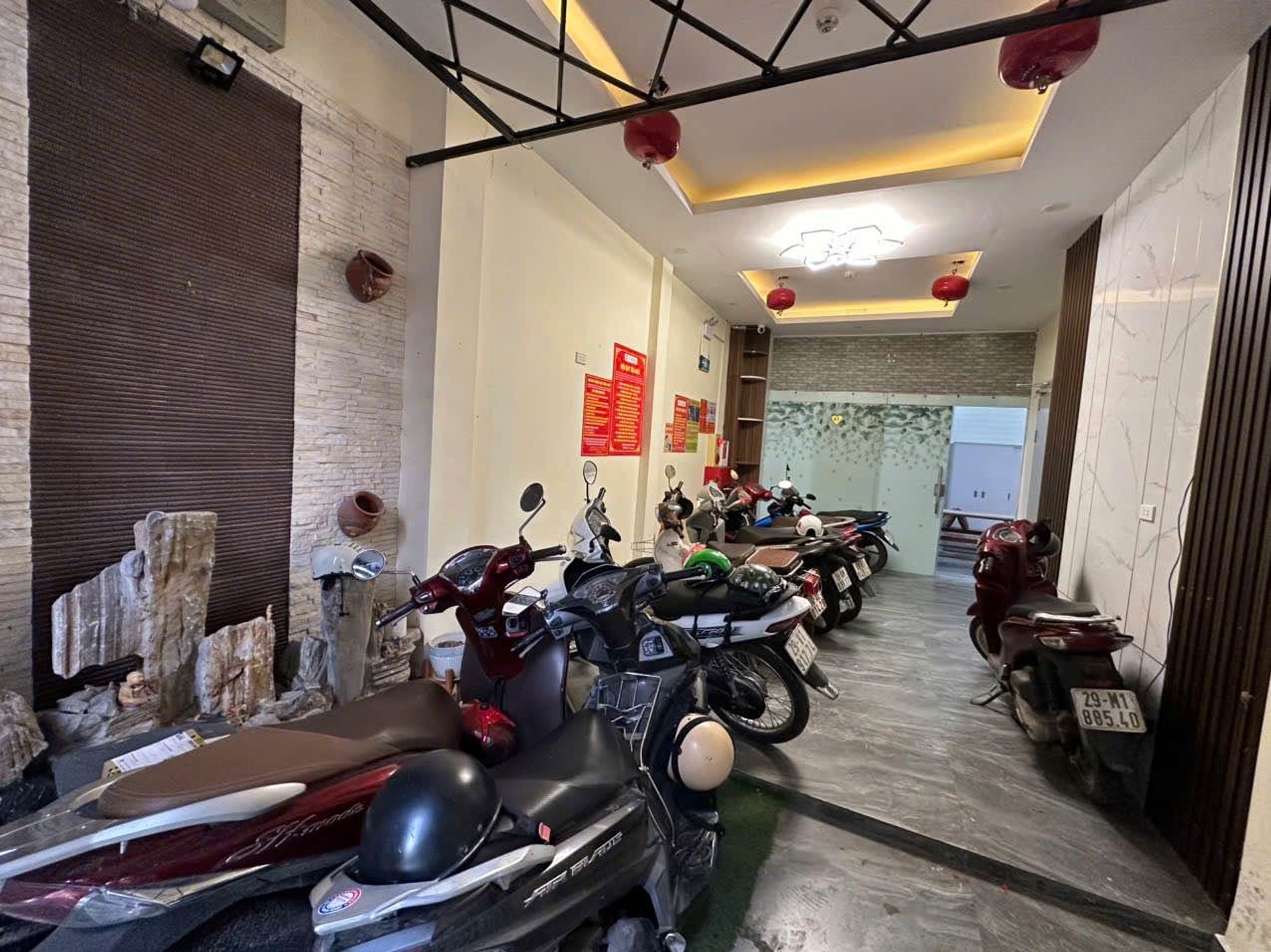 Bán chung cư mini 5 tầng tại Kim Giang, 13 Phòng, 600tr/năm, vị trí thuận tiện, kinh doanh hiệu quả