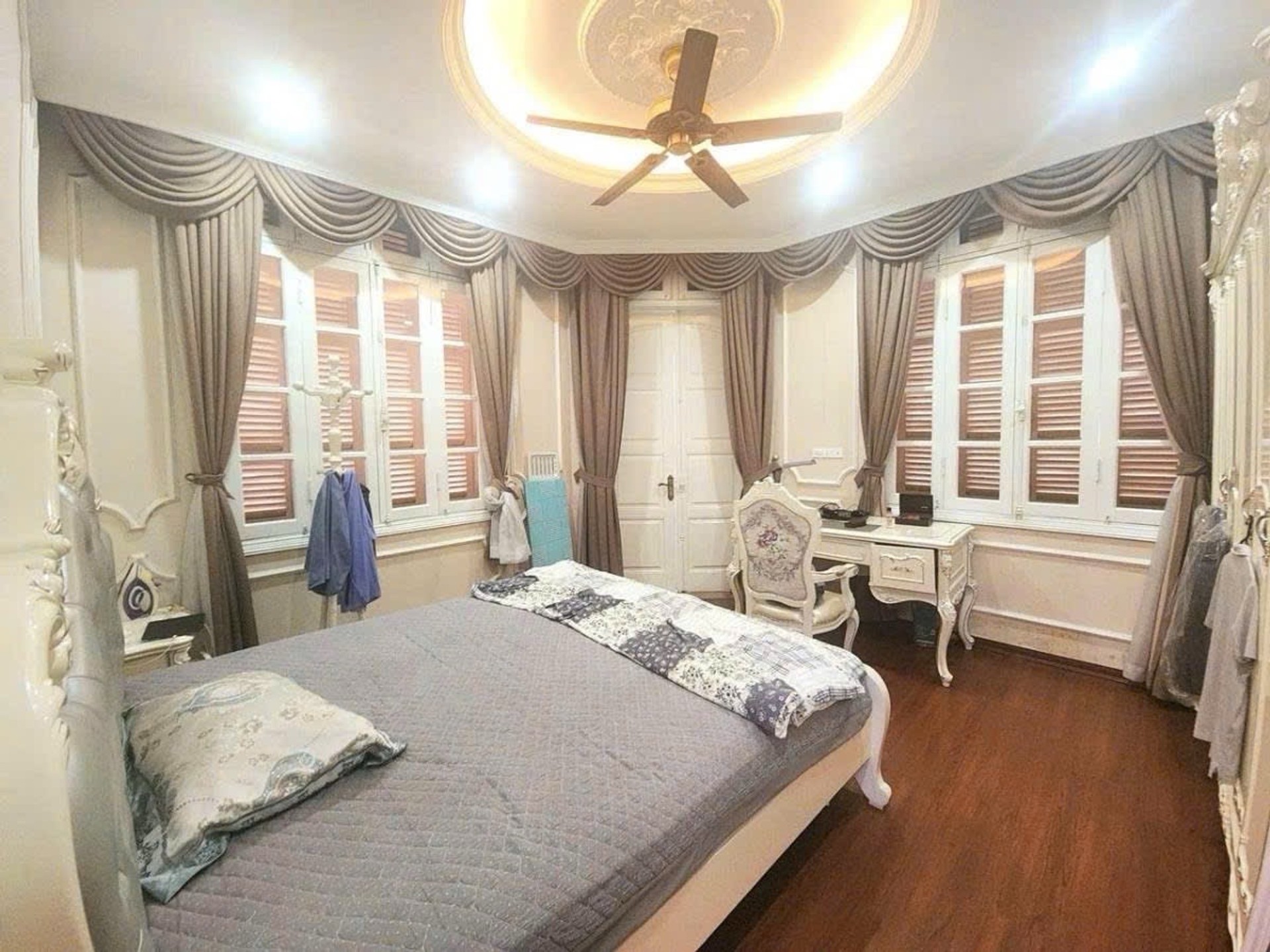 BIỆT THỰ ĐÃ CẢI TẠO THÀNH TÒA CĂN HỘ DÒNG TIỀN – 23 CĂN HỘ – THANG MÁY – KHAI THÁC ỔN ĐỊNH .