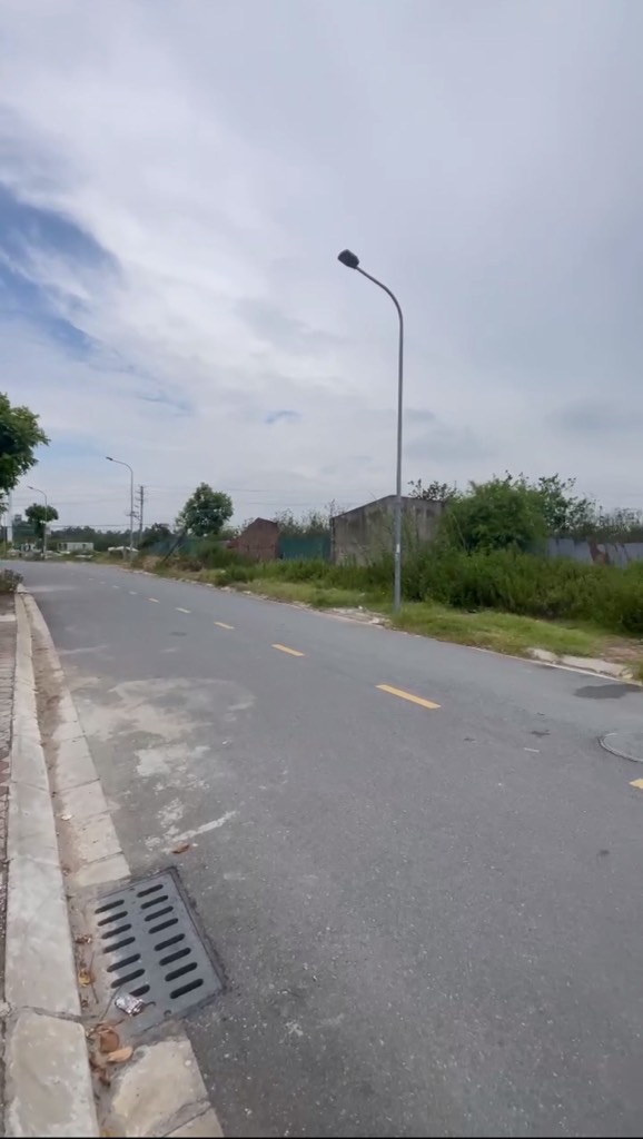 Bán đất phân lô Khu đấu giá X1 Thôn Đìa Nam Hồng.Phúc Thịnh Hà Nội.
