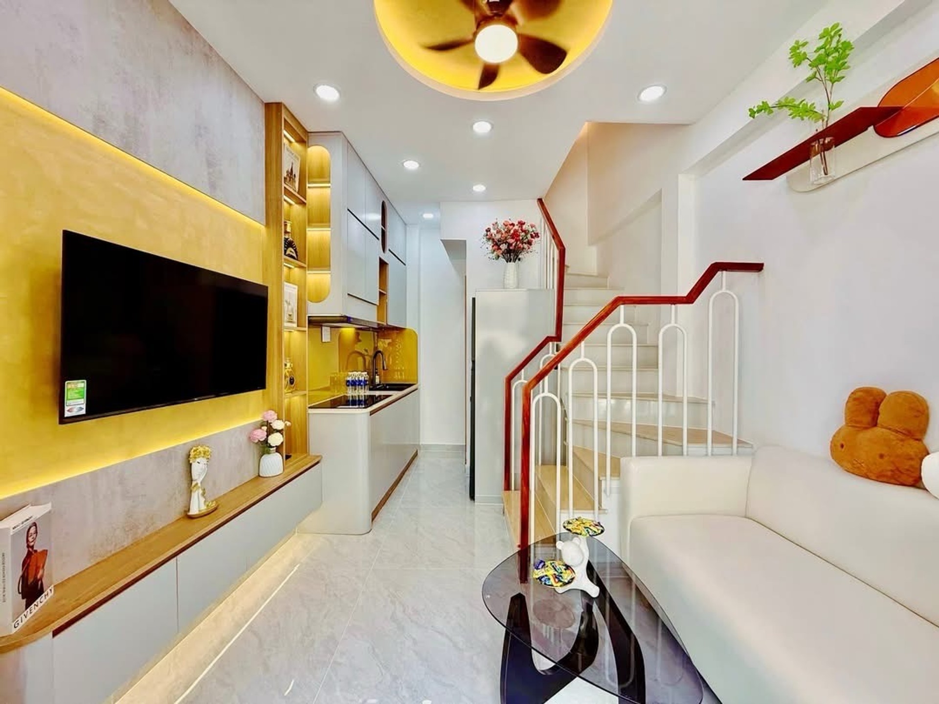 Cơ hội hiếm có sở hữu nhà riêng 3 tầng tại Bình Thạnh với giá sốc