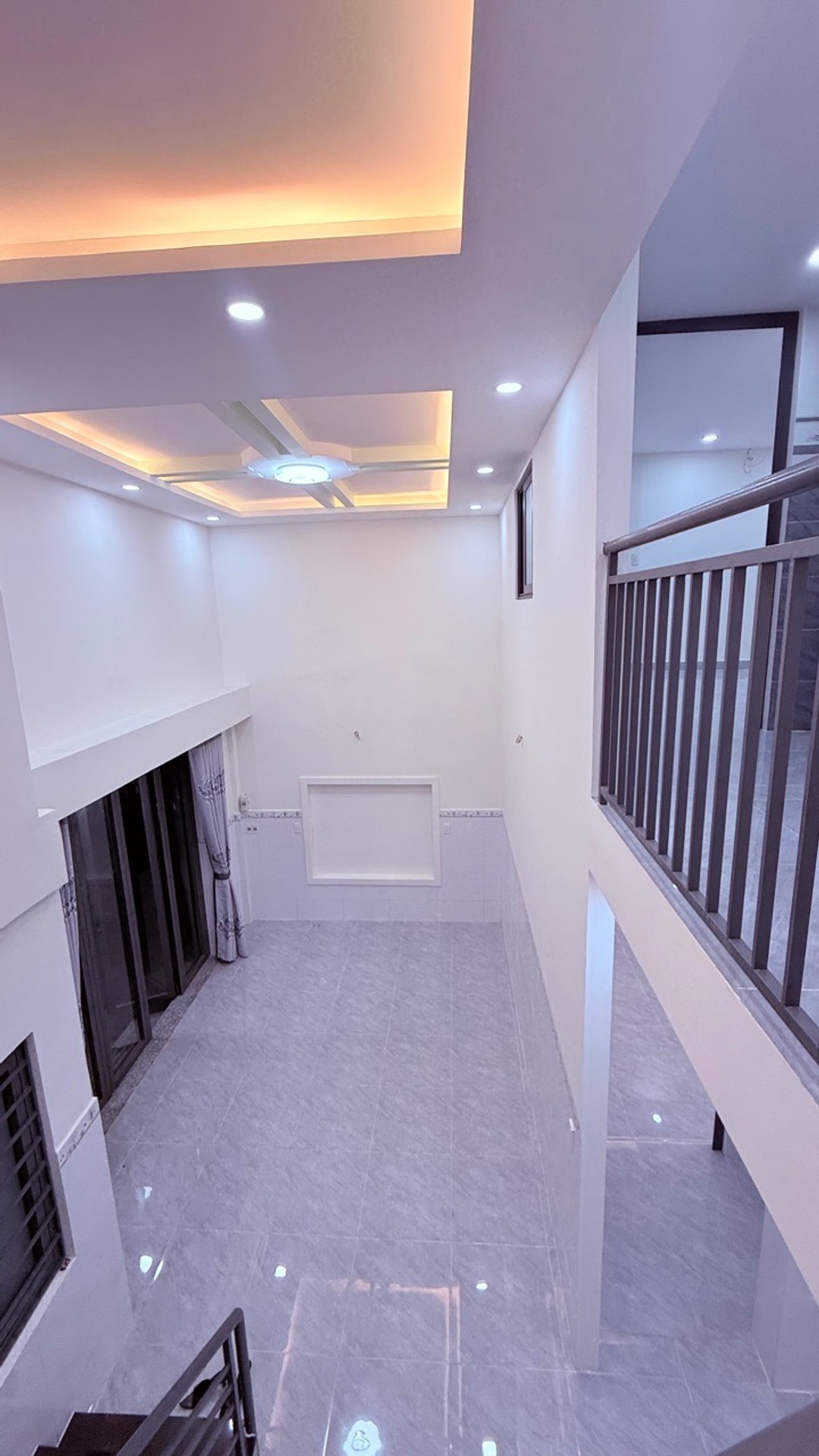 NHÀ 1T1L - MỚI TOANH - HXH - 3PN GIÁ CHỈ 4,5 T.Ỷ GẦN PHẠM VĂN ĐỒNG