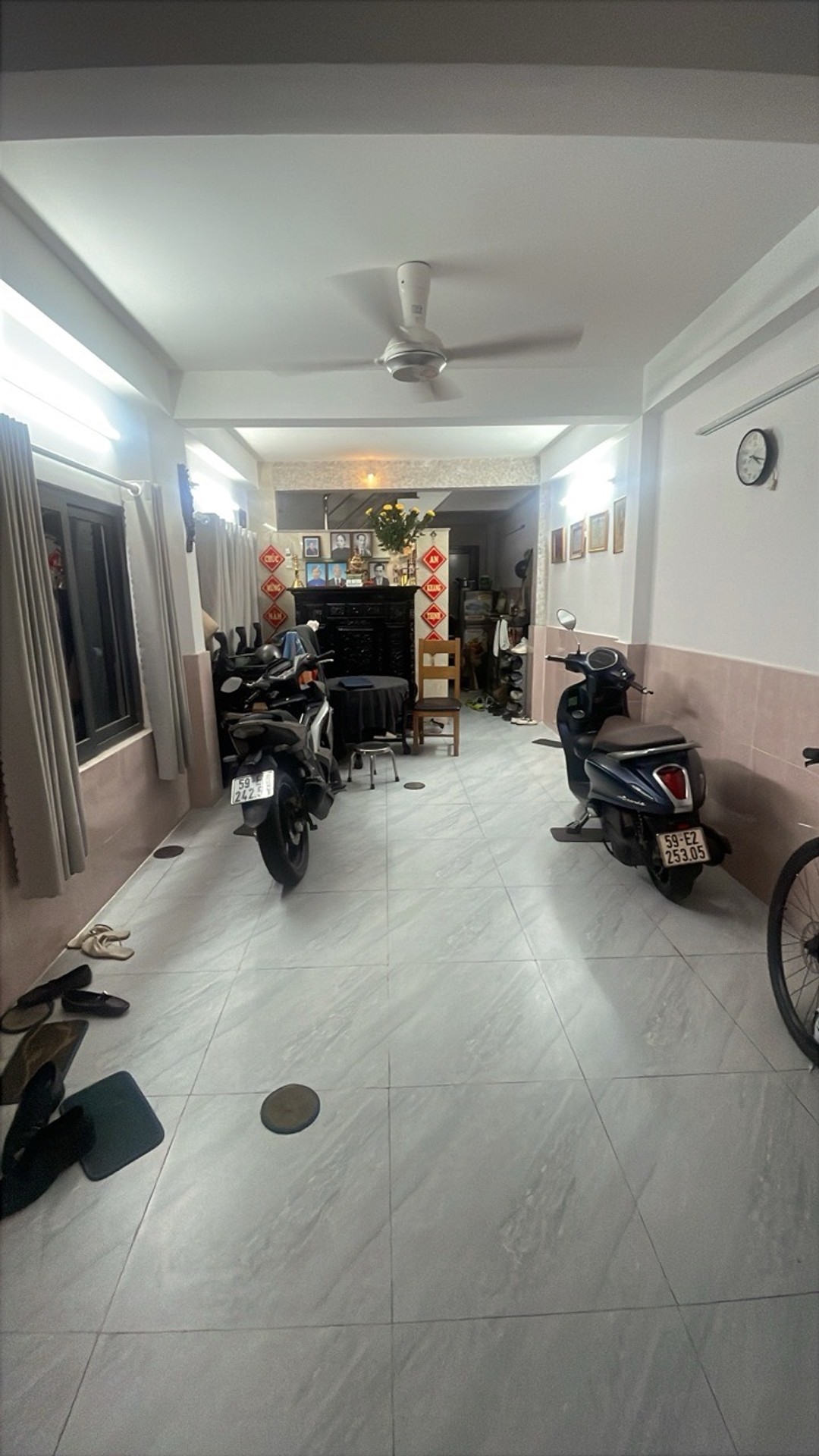 Gần mặt tiền Phan Đình Phùng, 60m2, 3 lầu. Khu kinh doanh buôn bán sầm uất, nhà 2 mặt hẻm, sát Q1