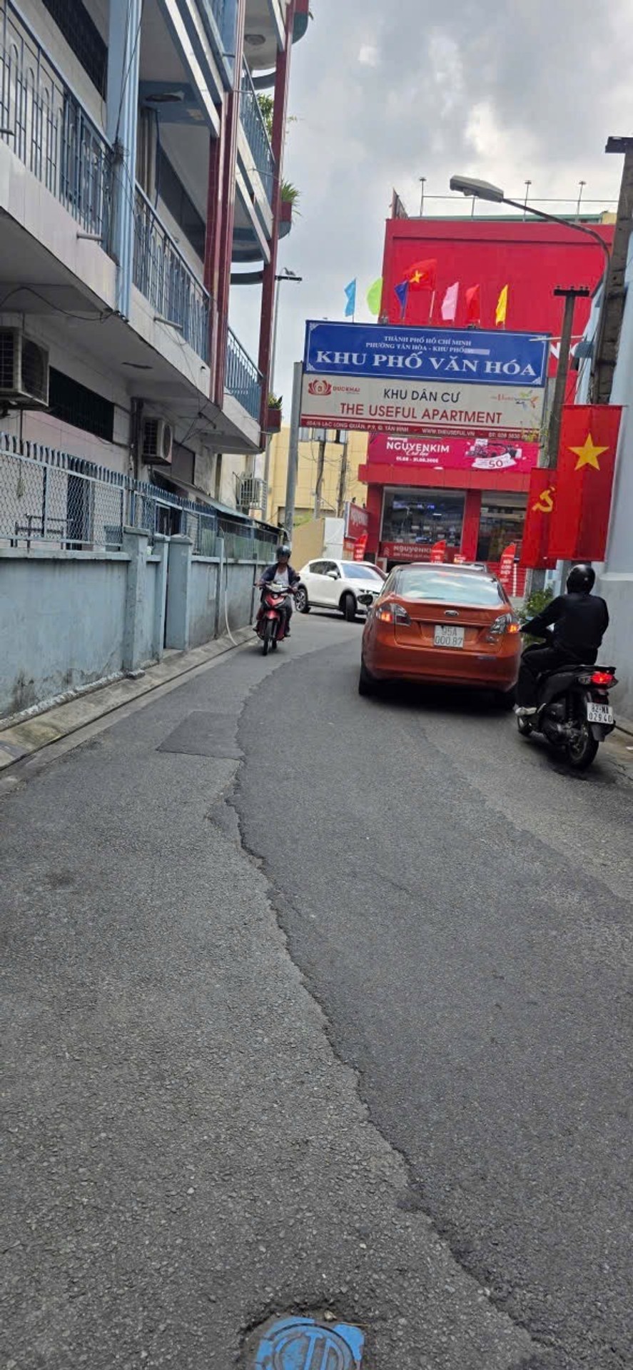 Nhà 2 tầng giá 1.65 tỷ tại Tân Bình, hẻm xe hơi thông thoáng