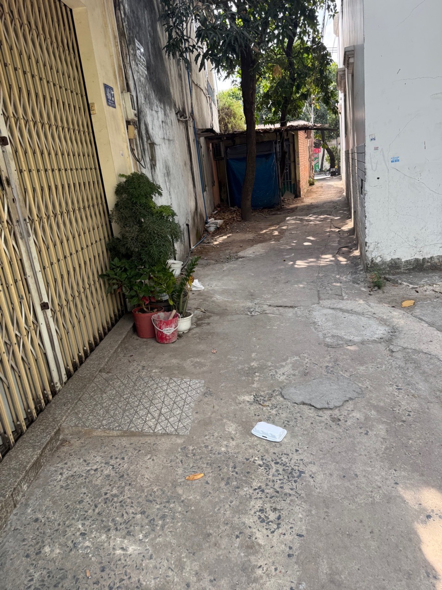 Bán nhà riêng 2 căn liền kề tại quận với thu nhập ổn định