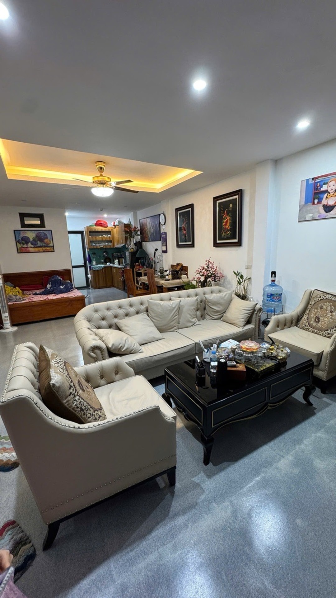 Nhà 6 Tầng Thang Máy - Homestay Đội Cấn Trung Tâm