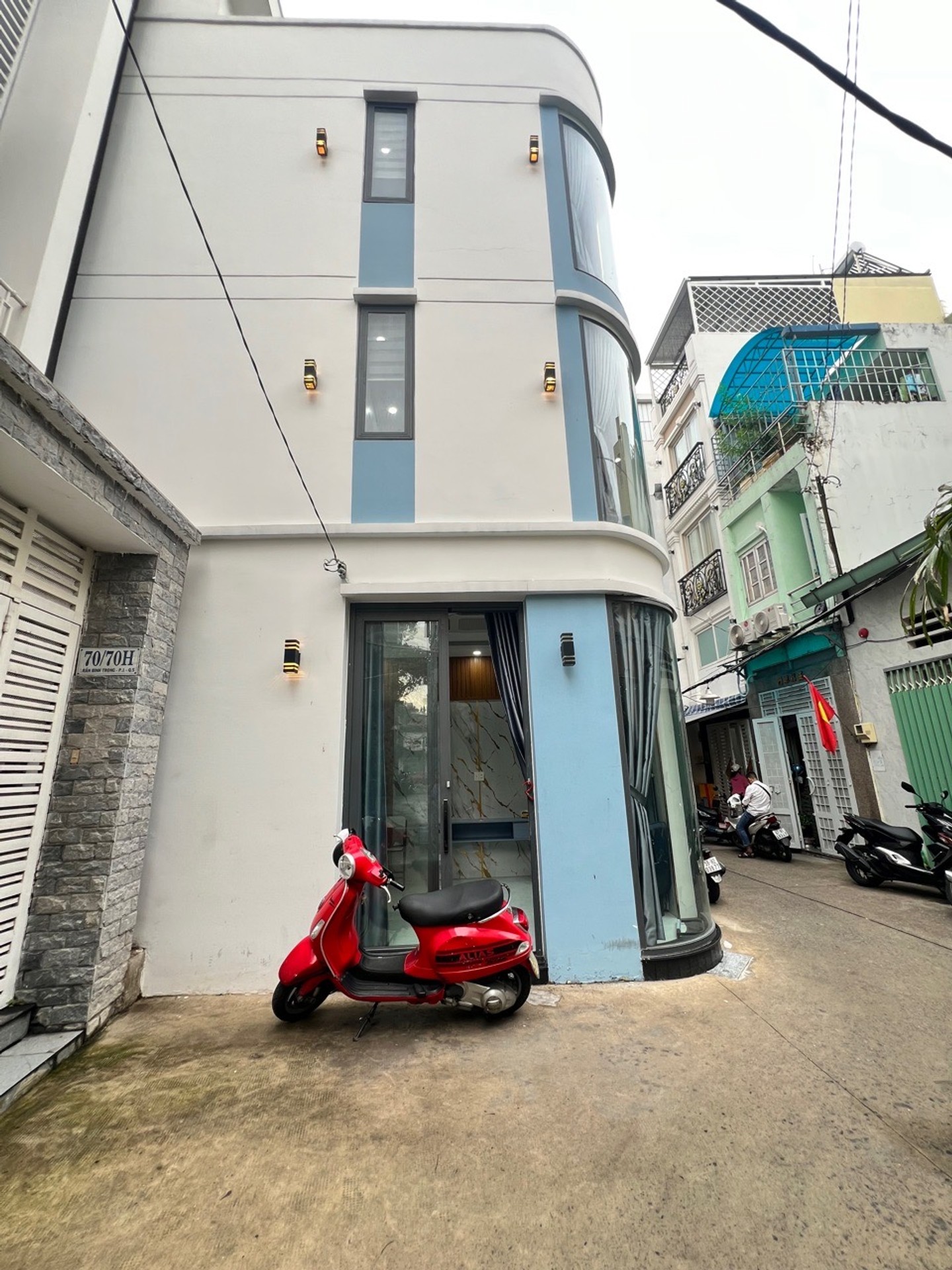 Bán nhà riêng 4 tầng quận 5 hẻm xe hơi giá 6,65 tỷ