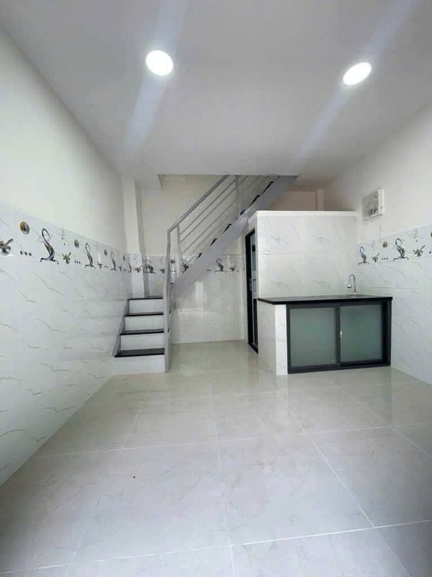 Nhà lô góc 2 mặt tiền hiếm có tại Bình Thạnh – Giá tốt chỉ 2.5 tỷ