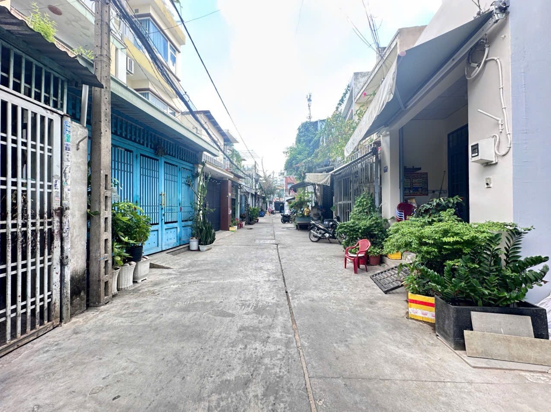 🔴 Bán nhà cũ 107m2, hẻm 6m, xe hơi vào thoải mái, Bình Trị Đông A, Bình Tân