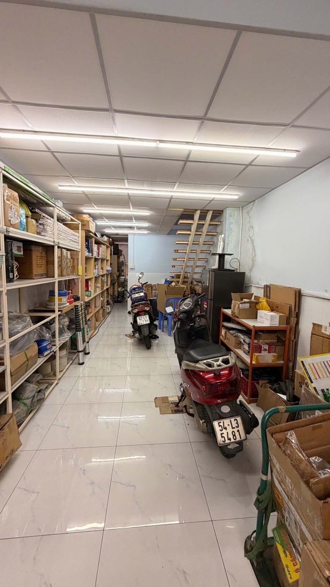 Bán nhà mặt phố 60m² tại Thạch Lam - Lê Lâm, giá 7.9 tỷ