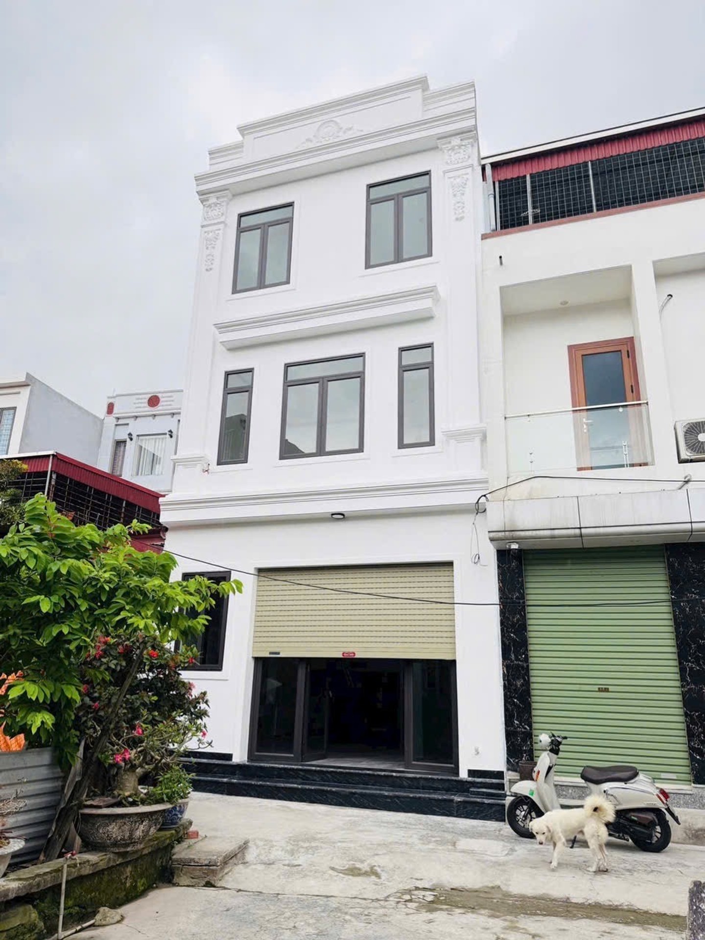 Nhà 3 tầng mới ở Đồng Hòa, mặt tiền rộng, giá 3.75 tỷ