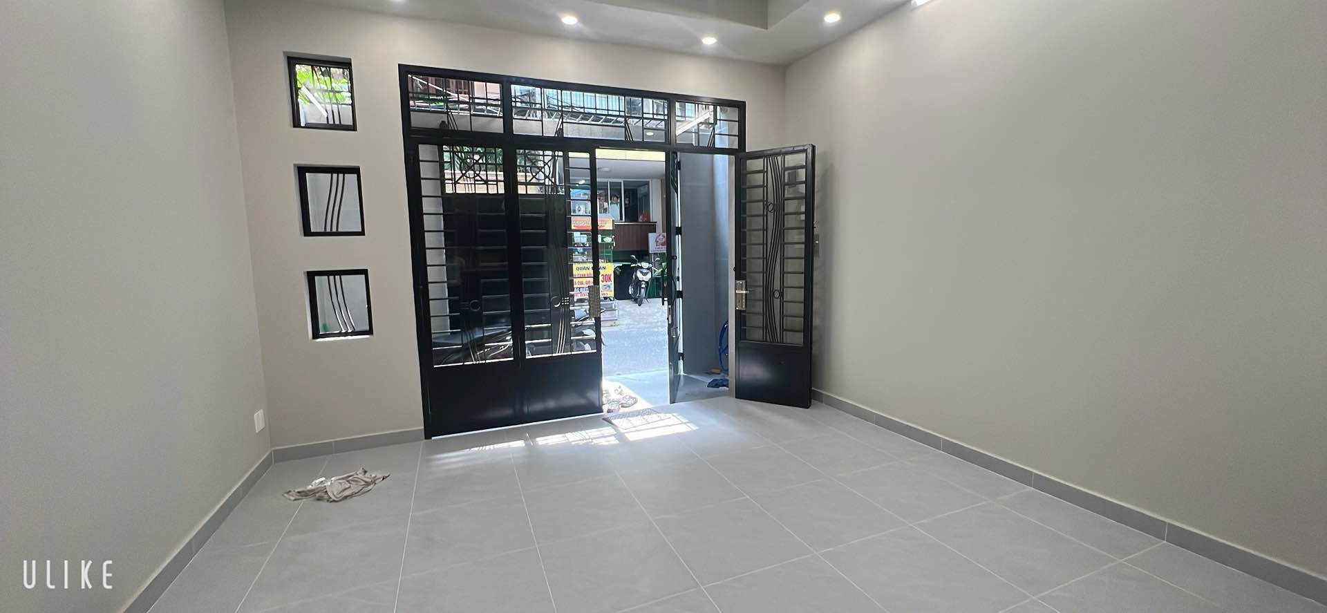Bán nhà 3 tầng diện tích 48m2 tại Phường 2 Tân Bình, giá 12.3 tỷ