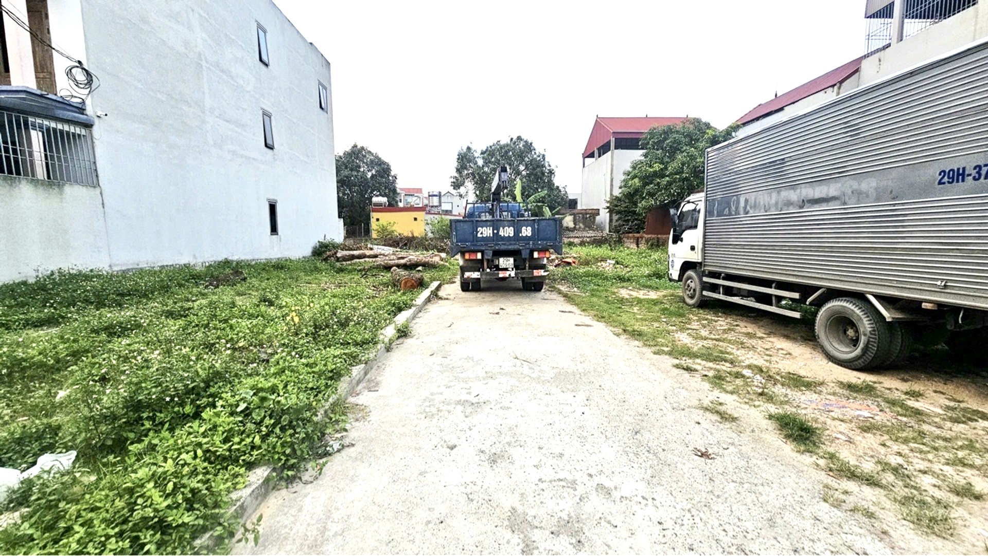 65M2 ĐẤT - 1.X TỶ - TẦM TÀI CHÍNH HIẾM - OTO VÀO ĐẤT - CÁCH TRỤC CHÍNH KINH DOANH 30M