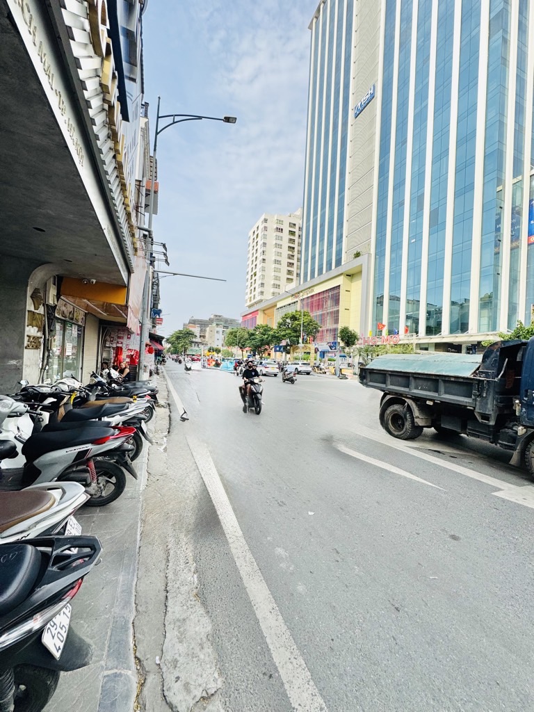 Bán nhà mặt phố Bạch Mai - Hai Bà Trưng, 75m2, kinh doanh tốt, 20 tỷ