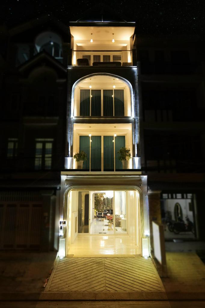 Cơ hội sở hữu nhà mặt phố phong cách luxury sang trọng tại Quận 8.phố An Dương Vương và Võ Văn Kiêt