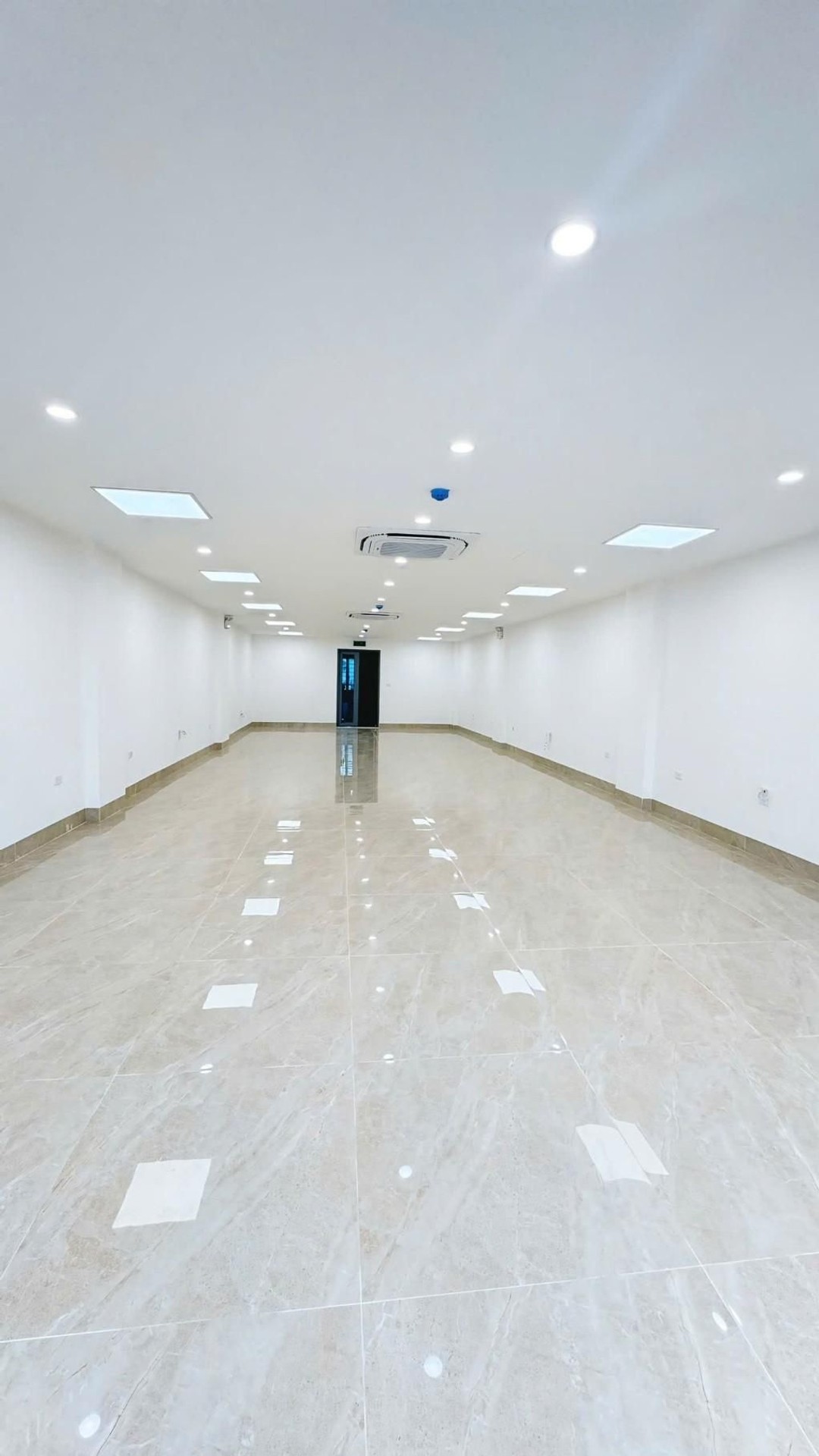 Tòa Nhà Văn Phòng Mặt Phố Cho Thuê Thu Nhập Ổn Định