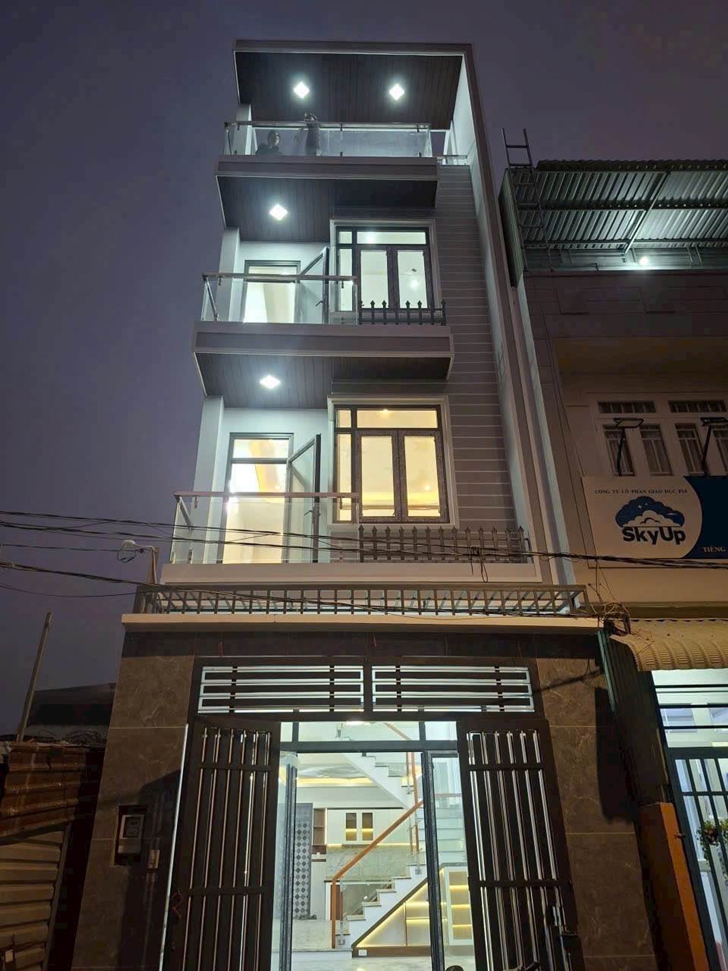 Nhà Mới 3 Tầng, 65m2, Hxh 4m Võ Văn Hát, Long Trường, Quận 9. Sổ Hồng, Pháp Lý Chuẩn. Chỉ 6.5 Tỷ TL