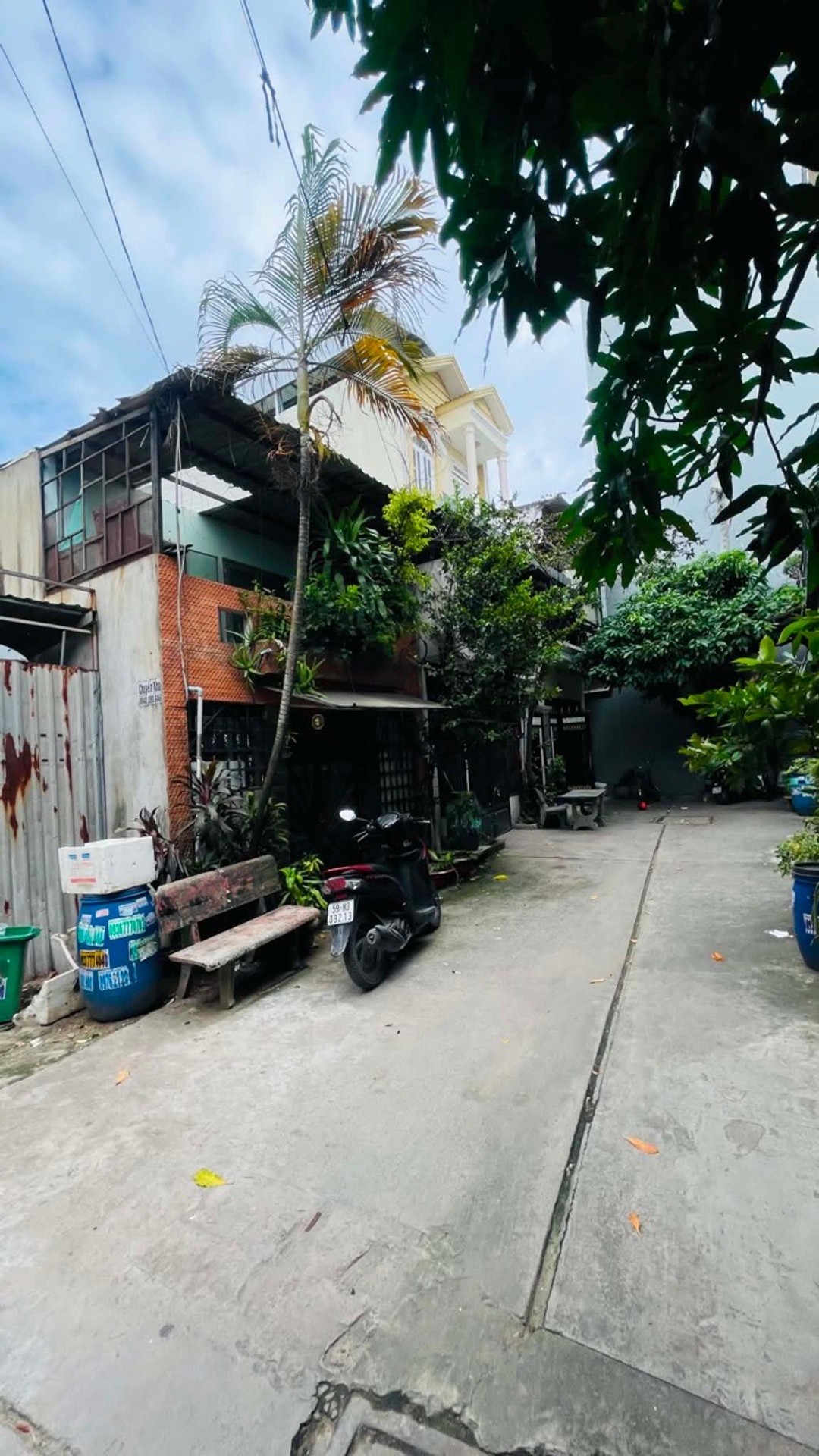 Bán nhà riêng 2 tầng tại khu vực có dự án kênh Tham Lương, diện tích 66.3m2