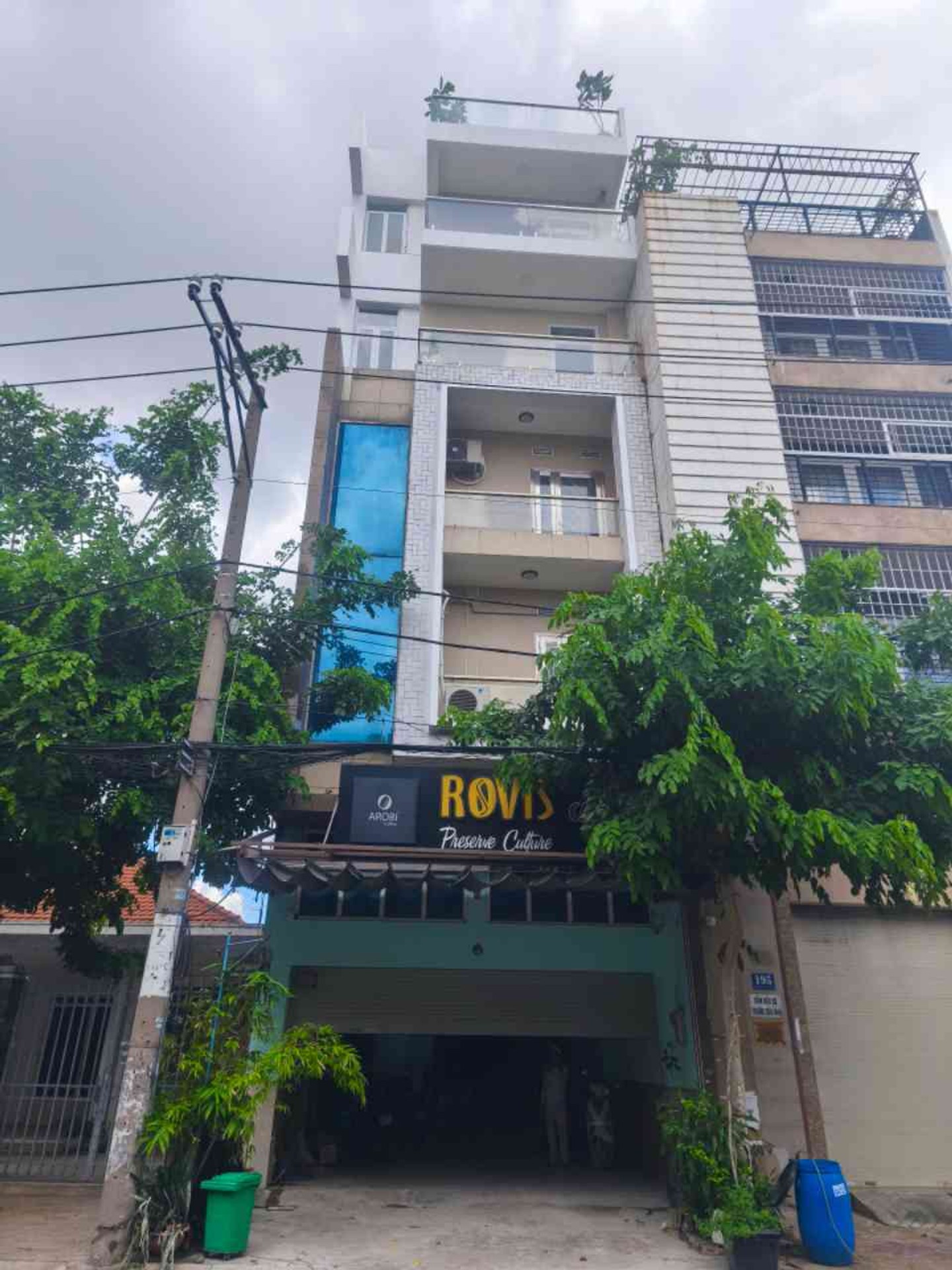 Bán Nhà Mặt Tiền Nguyễn Phúc Chu, 7 Tầng, 118m2, 20 Phòng, Thu Nhập 95tr / tháng