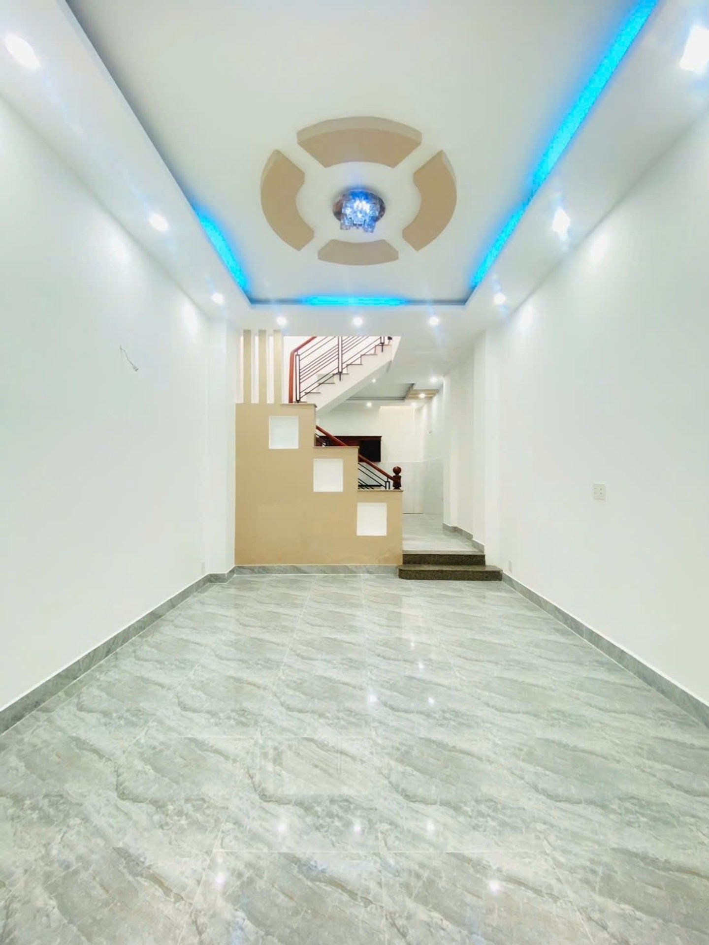Bán nhà 2 tầng, 58m2, hẻm xe tải thông, Giá Nhỉnh 4 TỶ.