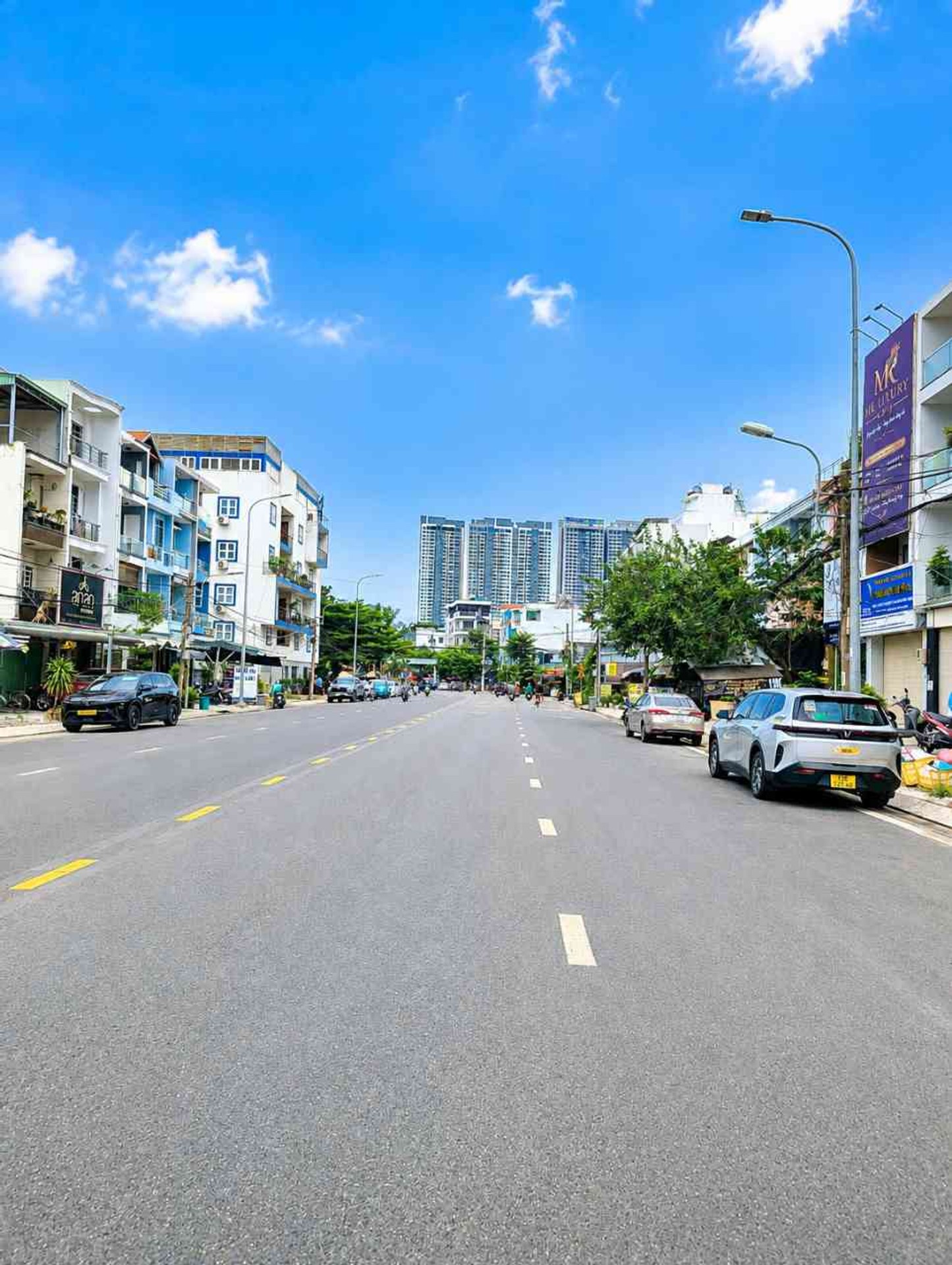 Bán nhà Mặt tiền 4 tầng, 80m2, ngang 4, LÔ A KDC NAM LONG PHÚ THUẬN, Quận 7 sát PMH, hơn 12 tỷ