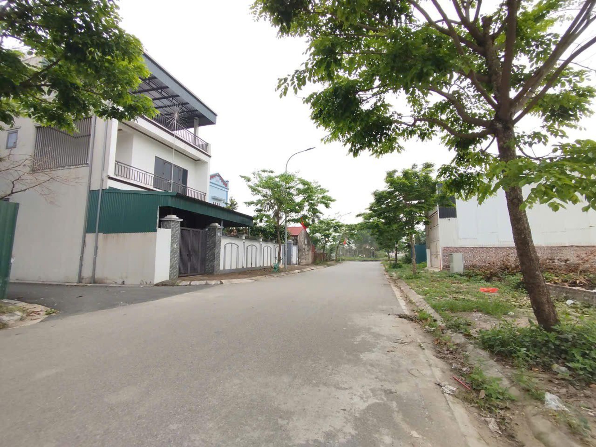 Bán đất nền 105m2 tại xã Phúc Thịnh, giá 5.5 tỷ đồng