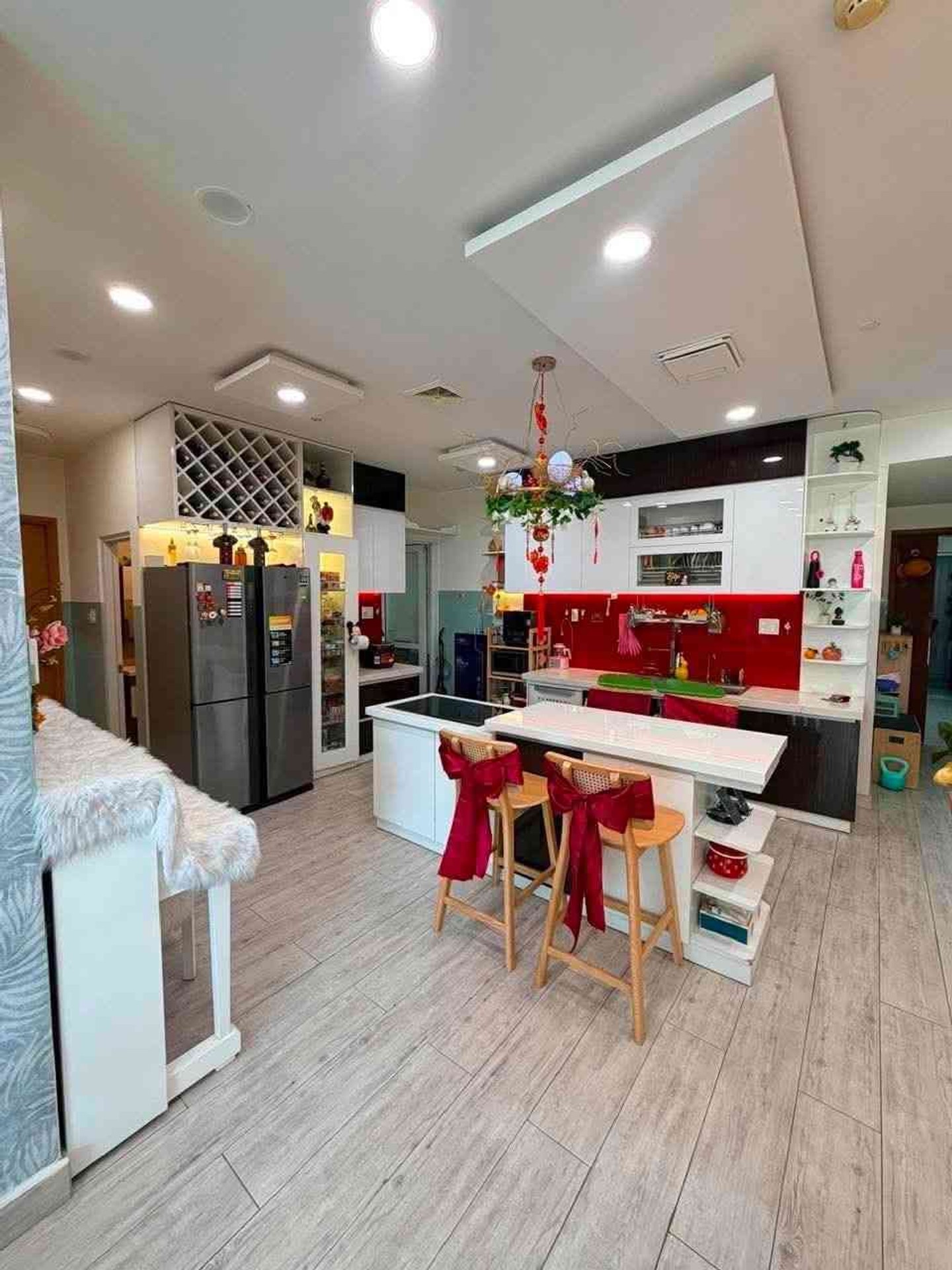 Căn hộ cao cấp 3 PN lô góc TARA RESIDENCE với tầm nhìn hồ bơi và công viên độc đáo