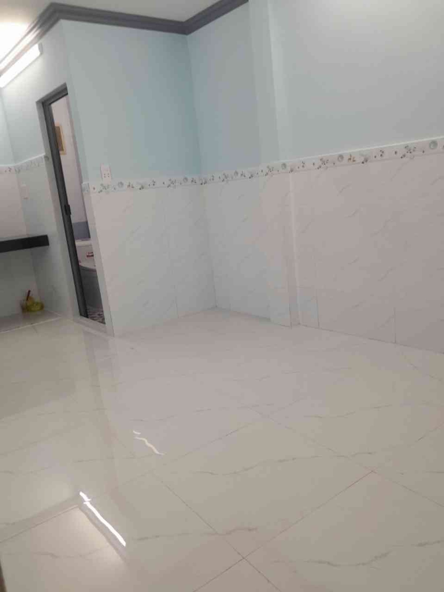 Bán nhà riêng 2 tầng, diện tích 16.8m² tại khu vực Phạm Văn Chí, giá 2.3 tỷ