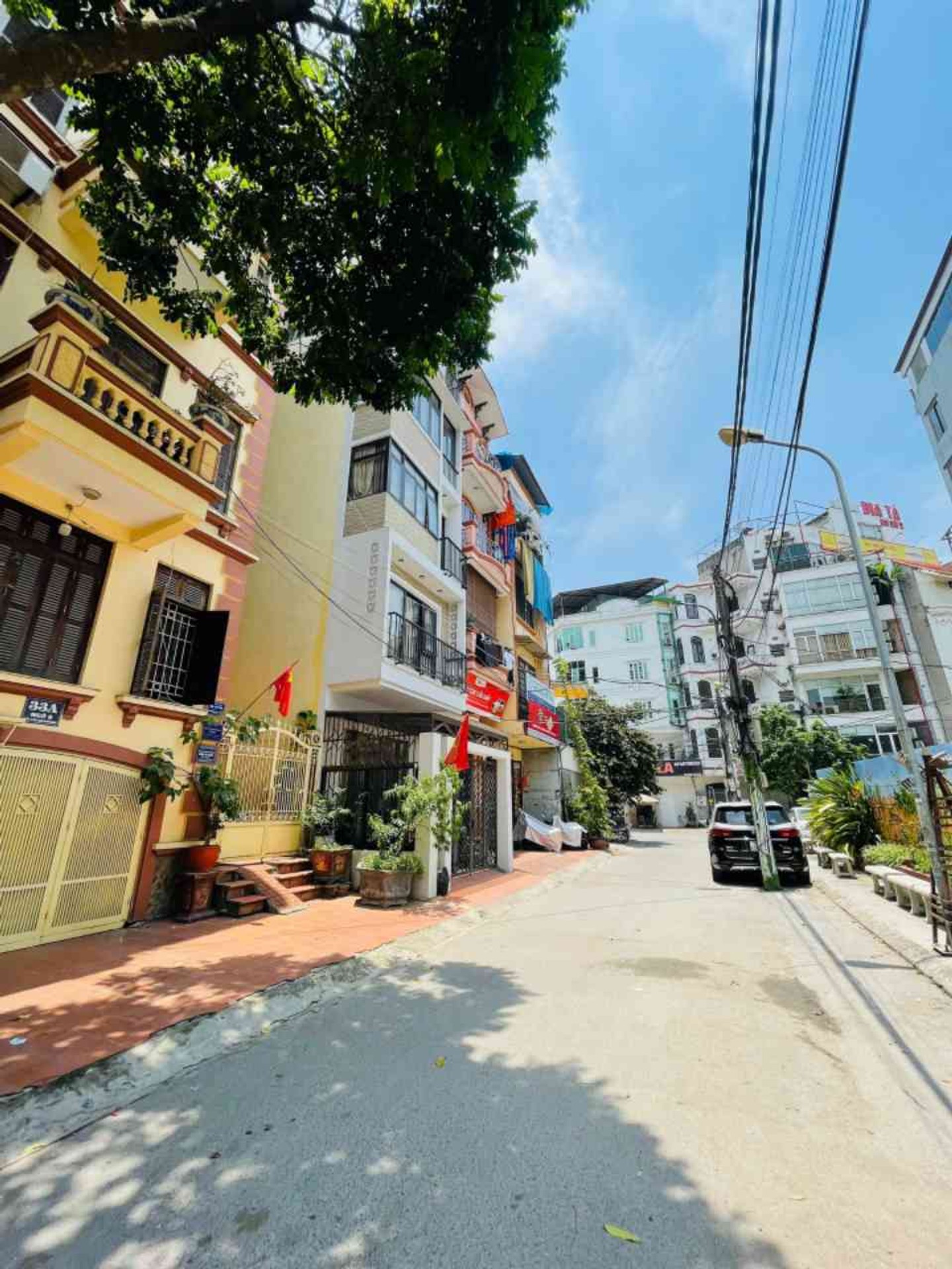 BÁN NHÀ TRẦN QUỐC HOÀN – PHÂN LÔ VIP – Ô TÔ TRÁNH – VỈA HÈ – 7 TẦNG – MT RỘNG