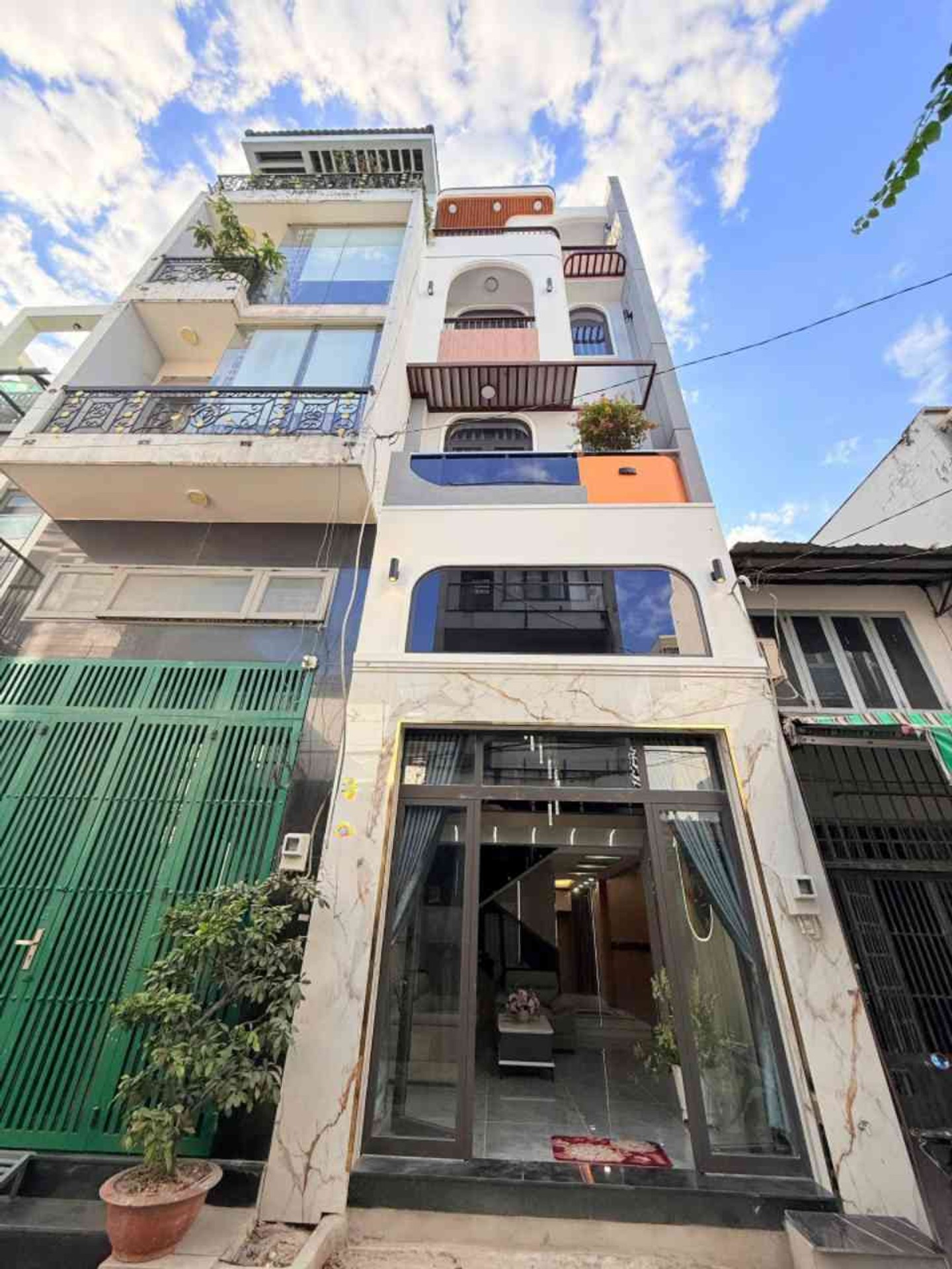 Bán nhà riêng 48m² 5 tầng tại phường Bình Hưng Hòa, đường xe hơi 8m