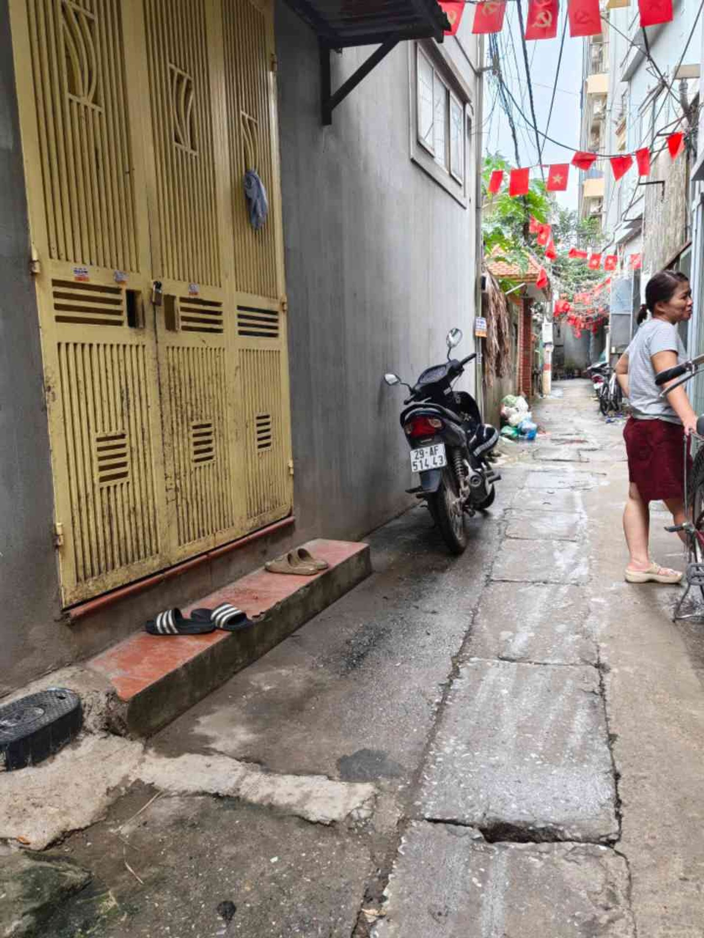 4,8 tỷ -Nhà lô góc Nam Dư giá tốt dành cho gia đình yêu thương