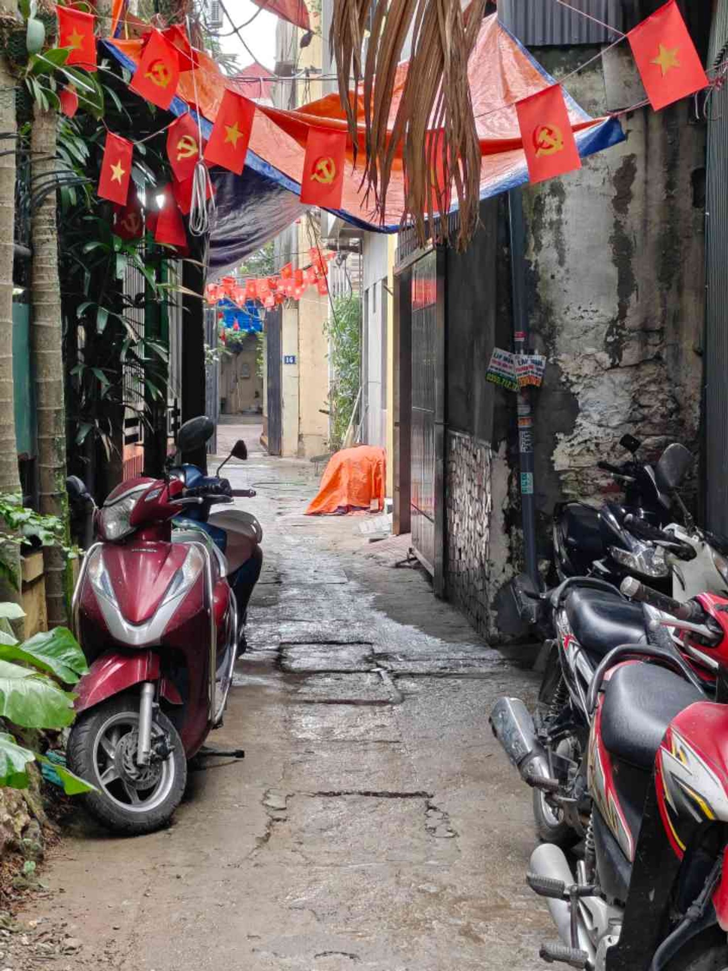 Nhà cũ tí nhưng giá tốt lắm/ sổ đỏ riêng / lô góc / 31m / 0866863387 / tại tây trà gần yên duyên