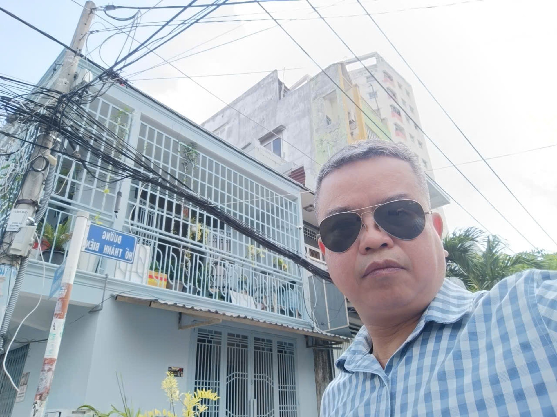 Nhà mặt phố 4 tầng tại khu phân lô, thuận tiện kinh doanh, gần Quận 5