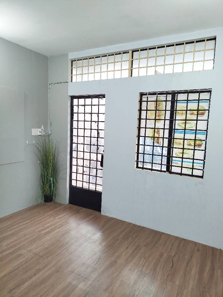 Nhà mặt phố 4 tầng 25m2, giá gấp 6.2 tỷ tại Tân Phú