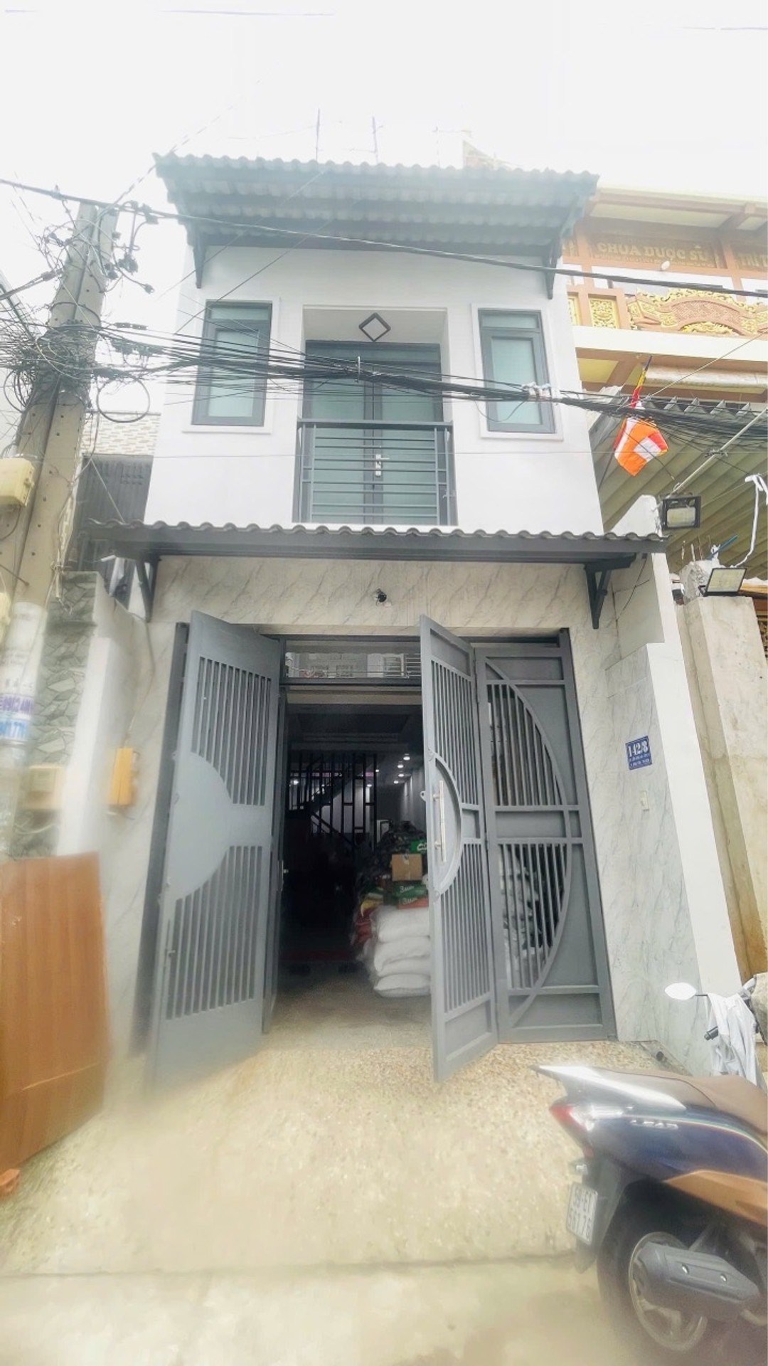 Bán nhà riêng 3 tầng tại Bình Tân, hẻm xe hơi, diện tích 80m², giá 8,6 tỷ