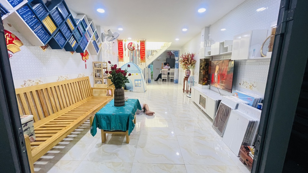 Bán nhà 2 tầng 3 phòng ngủ hướng Đông Nam tại Hiệp Bình, 53.1m2