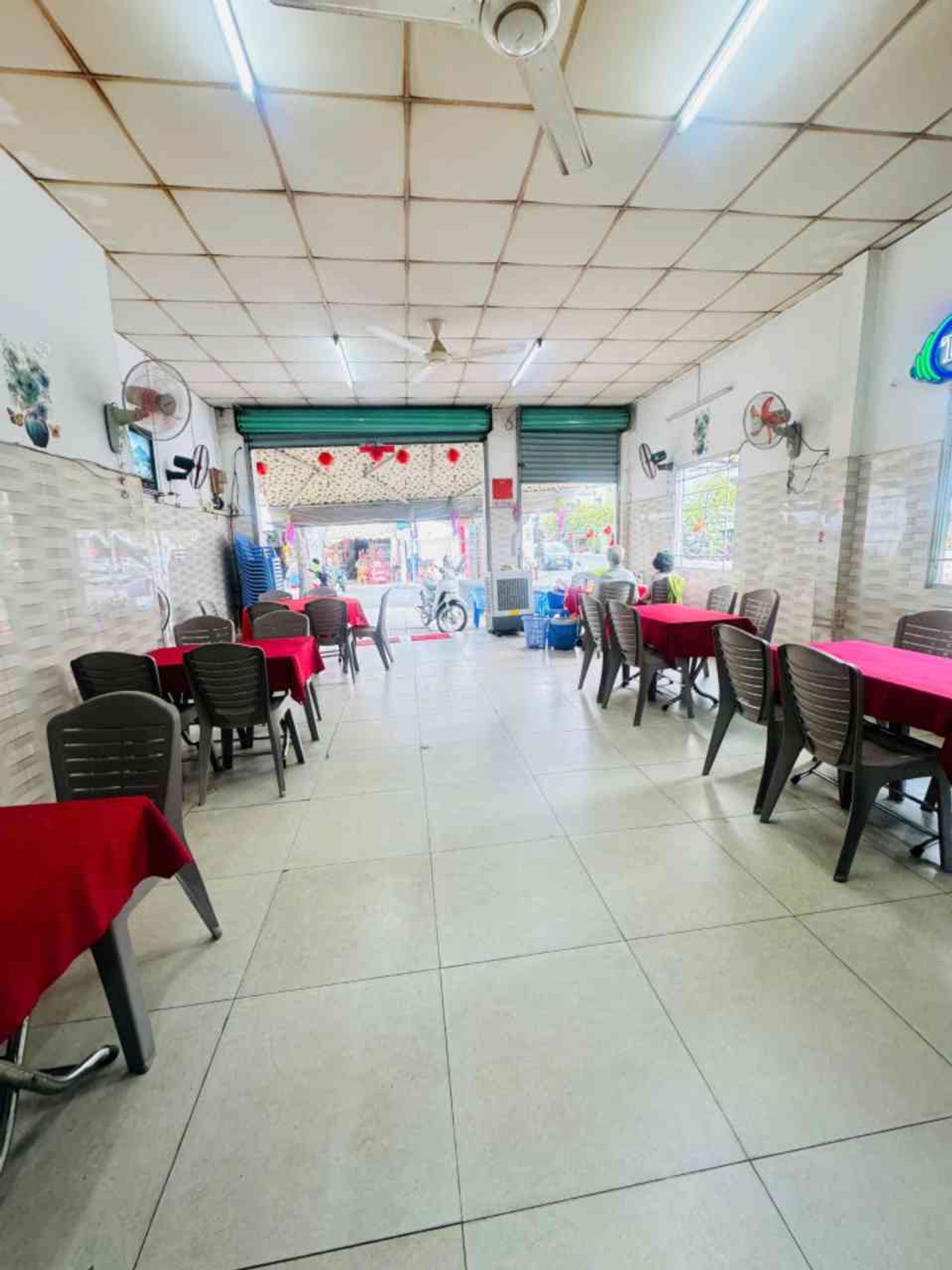 Bán nhà mặt phố Tùng Thiện Vương quận 8, mặt tiền rộng 6m, phù hợp kinh doanh, diện tích 128m2